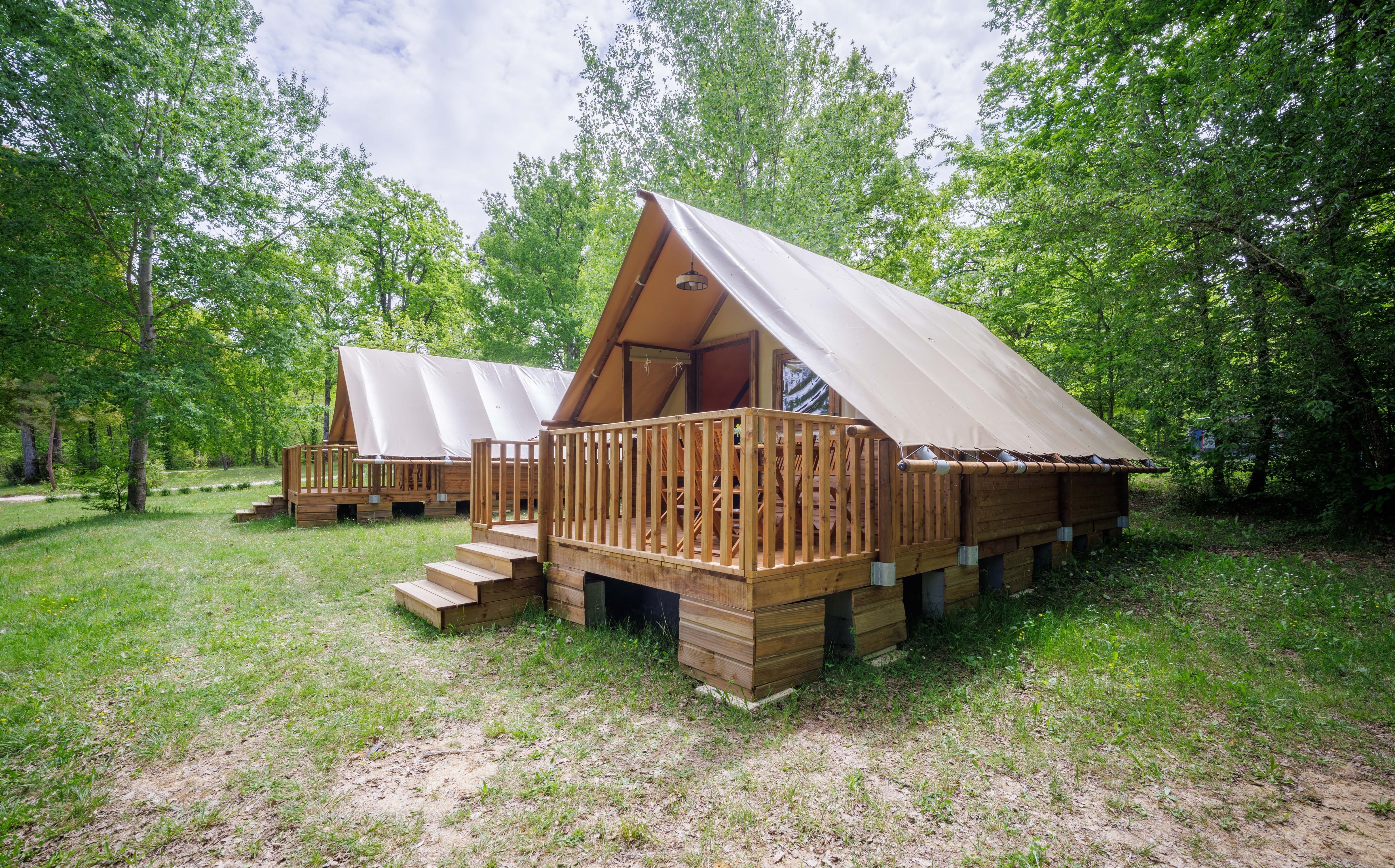 Cabane Aventure — Séjour nature avec spa à La Clairière (Lot)
