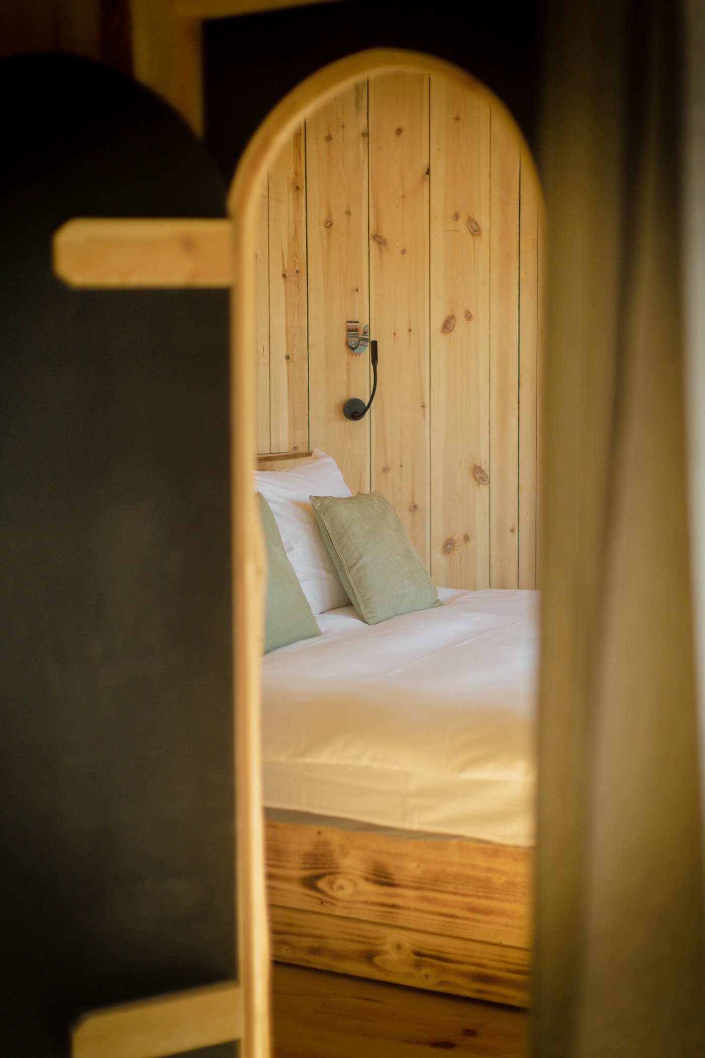 Cabane Spa Douce Nuit — Cabane sur pilotis avec bain nordique en Oise à Saint-Léger-Aux-Bois — environnement naturel