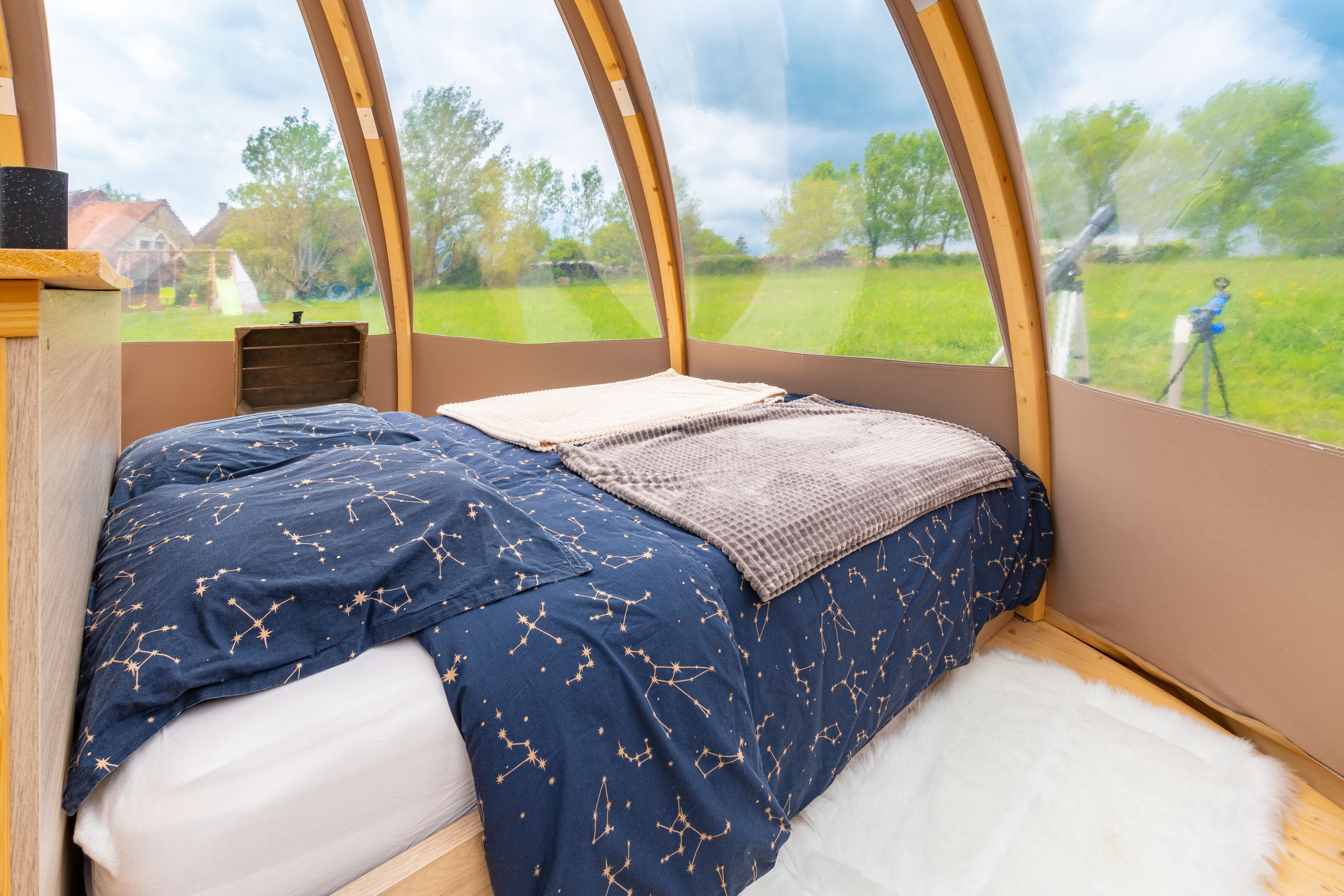 Wigwam étoilé au cœur de la campagne à Messey-Sur-Grosne — chambre