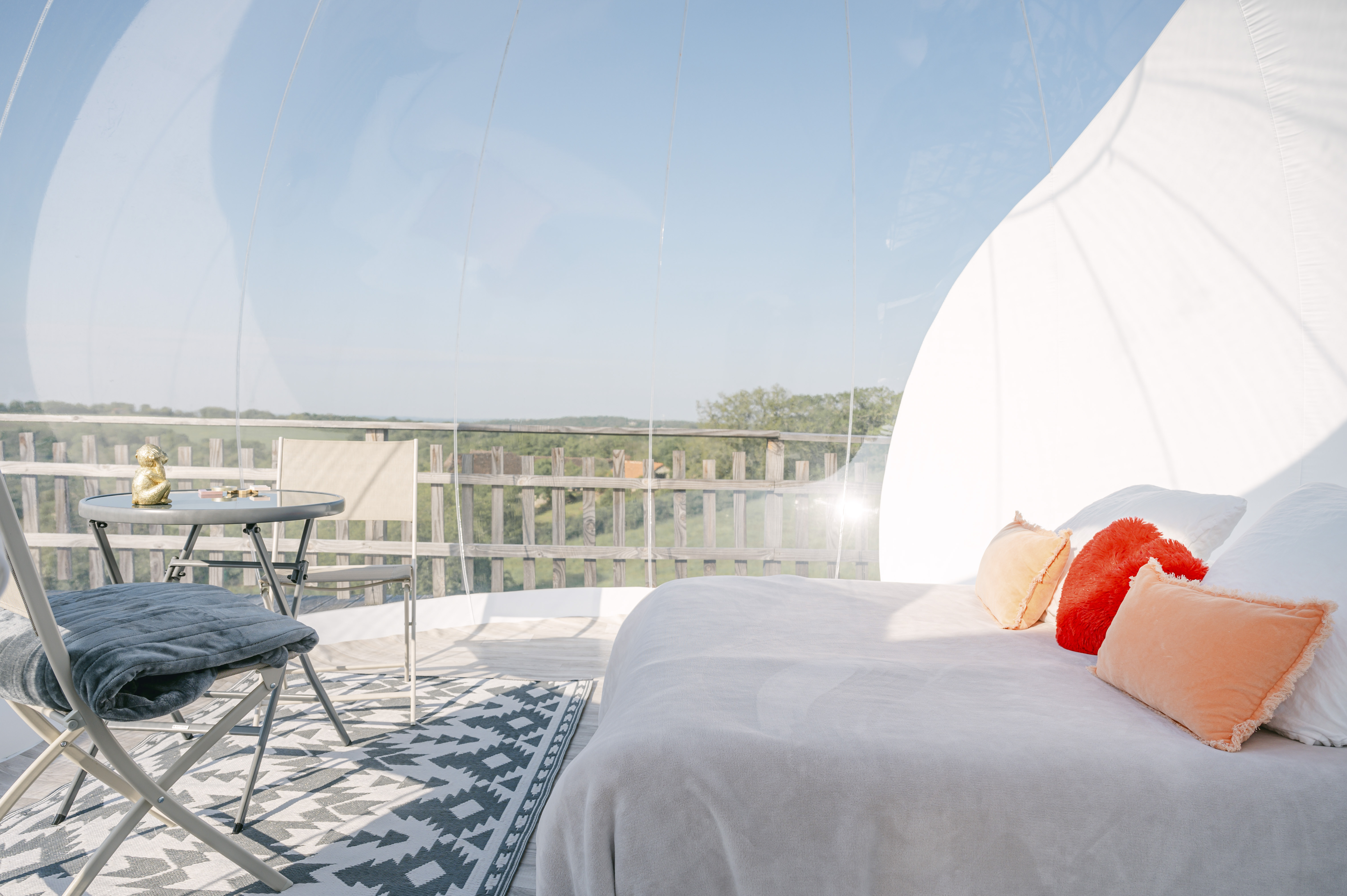 Évasion en Bulle de Luxe avec Spa à Cabrerets à Cabrerets — vue depuis la terrasse