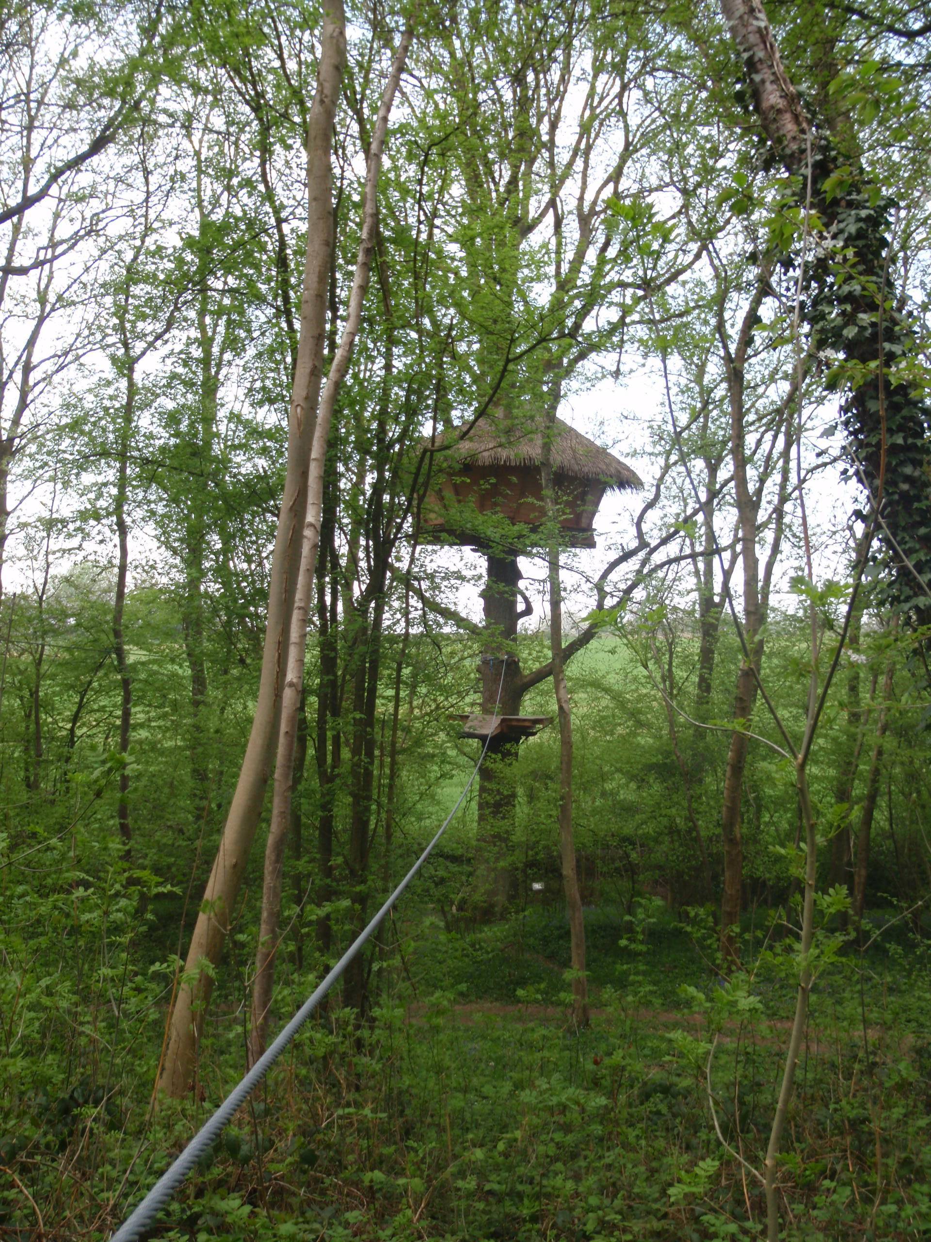 Terriers — Cabane dans les arbres perchée à 10m en Seine-Maritime à Rouen — salle de bain