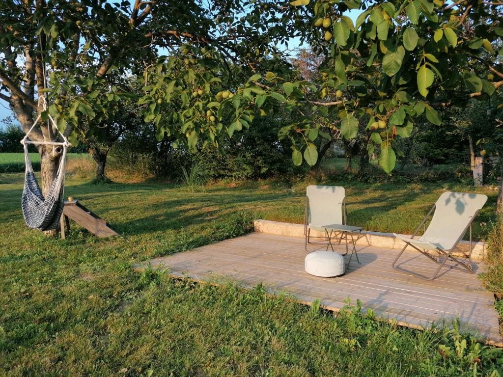 Photo 4/9 — Tiny House « La Tiny House Adorée : un cocon moderne en pleine nature » à Montmeyran Drôme