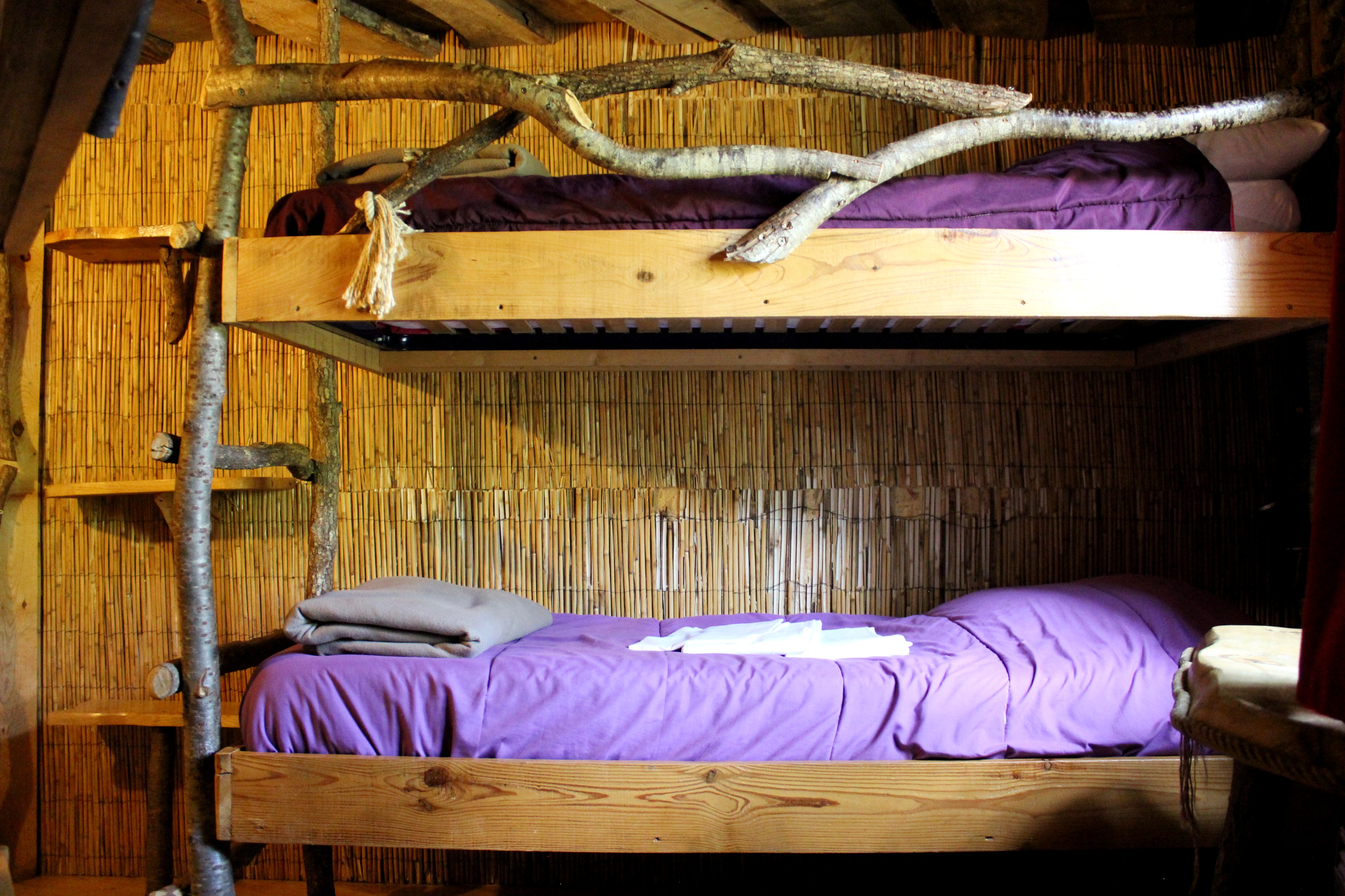 Maison des Farfadets n°1 — Cabane végétalisée avec spa à Dienné à Dienné — salle de bain