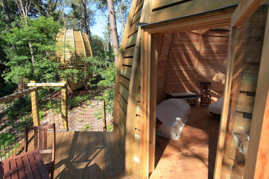 Cabane perchée en Aquitaine : une expérience insolite à Captieux — chambre
