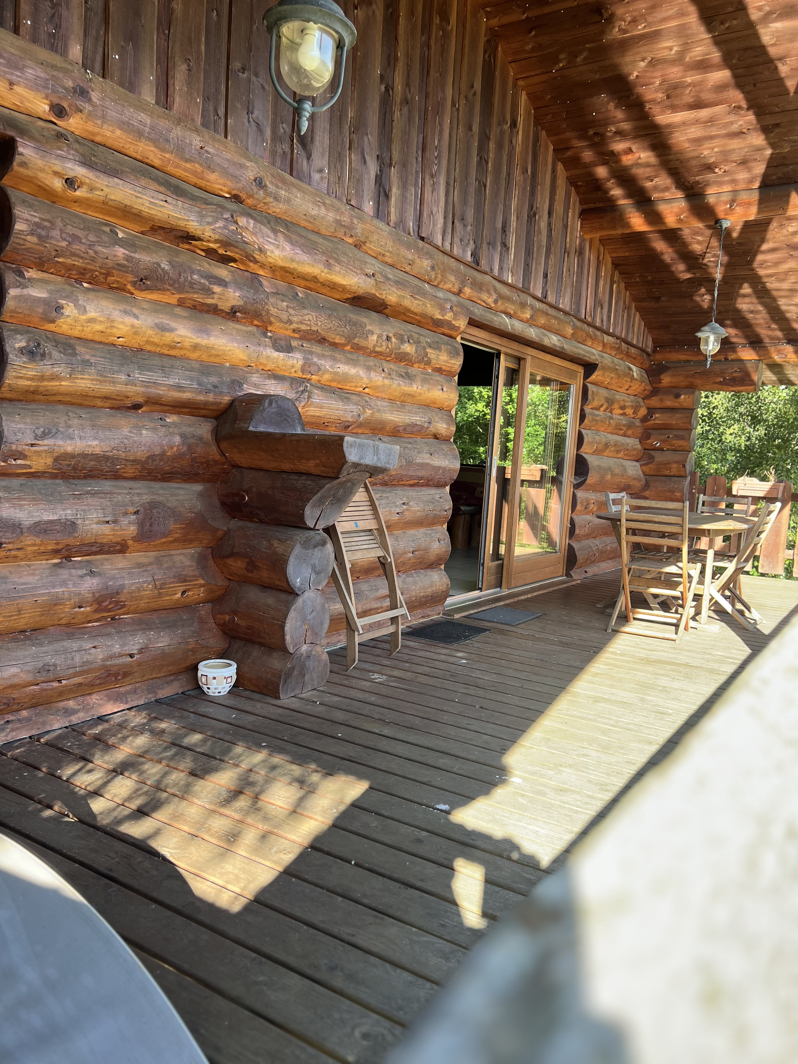 La cabane du Trappeur — Cabane avec spa à Creuse à La Nouaille — espace de vie