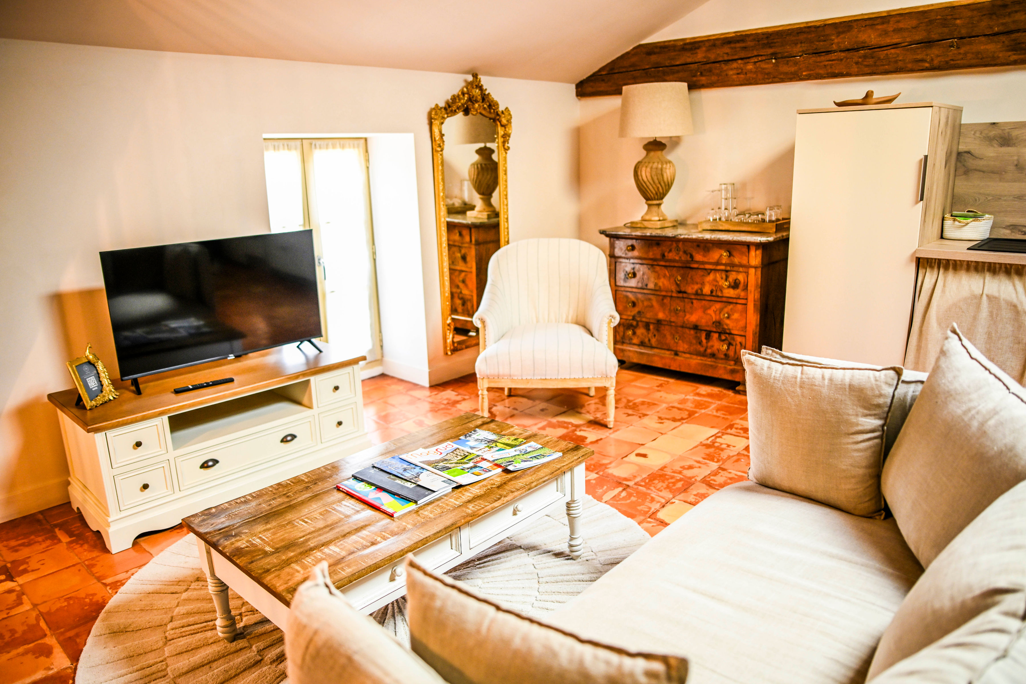 Le Cadran Solaire du Château : un gîte d'exception à Pezenas — vue depuis la terrasse