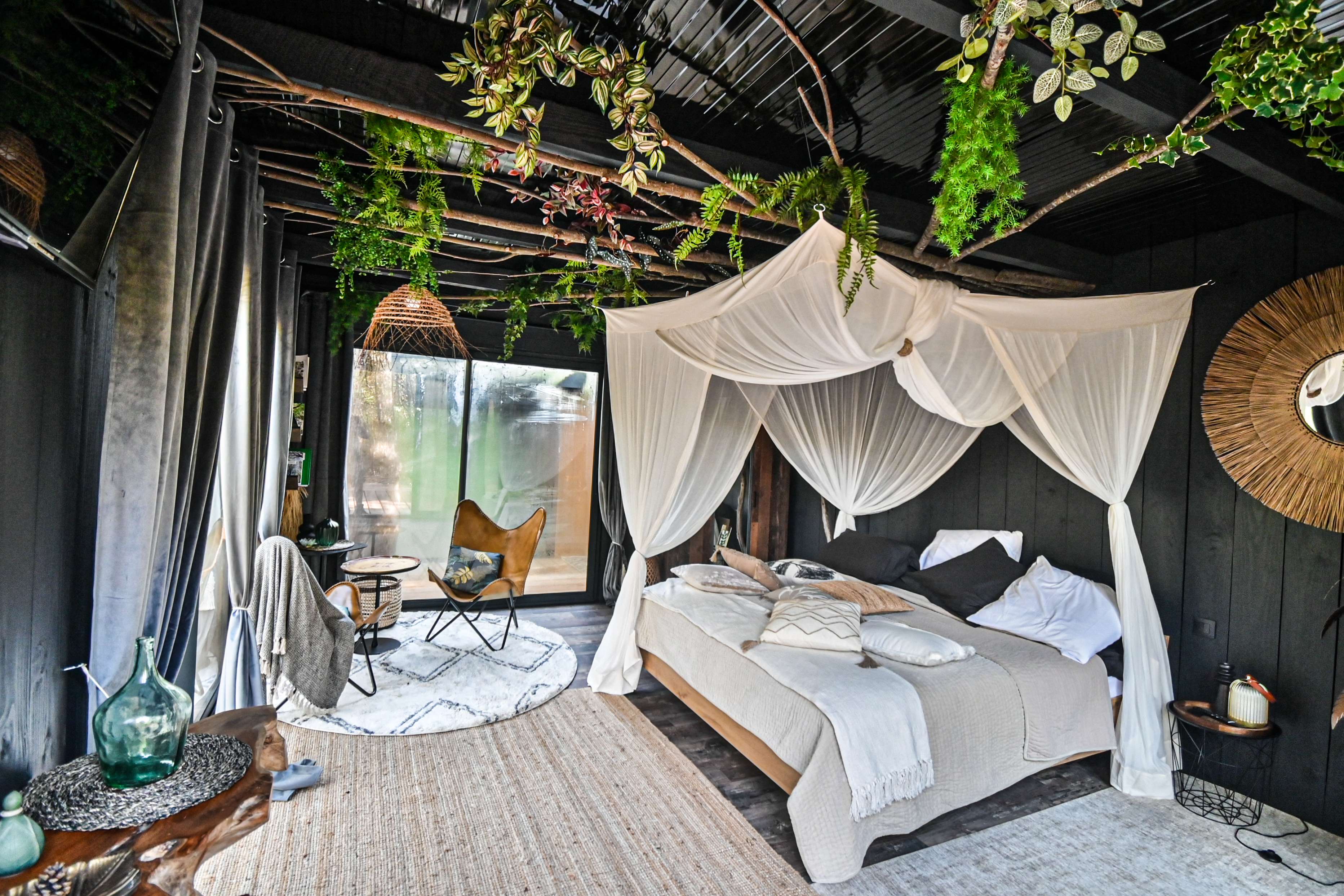 Ecolodge So Wood 33 — Escapade bien-être avec spa à Gironde à Bruges — vue intérieure