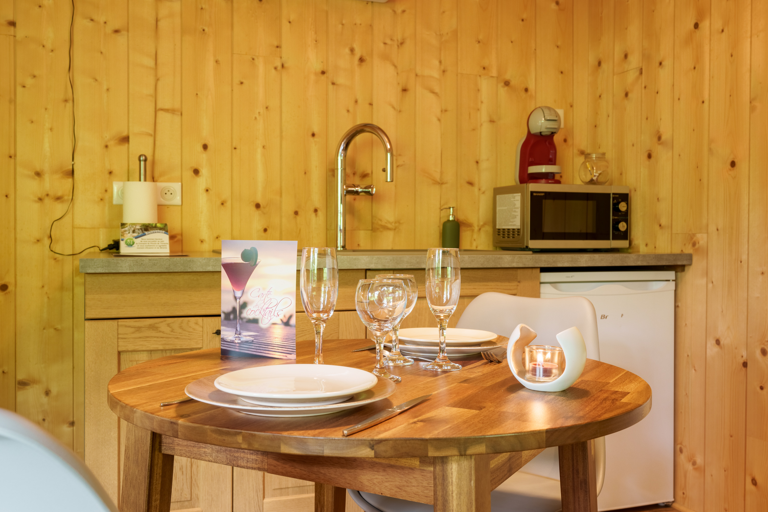 Cabane perchée Carpinus & Spa — Nuit romantique à 2m en Haute-Marne à Marnay-Sur-Marne — environnement naturel