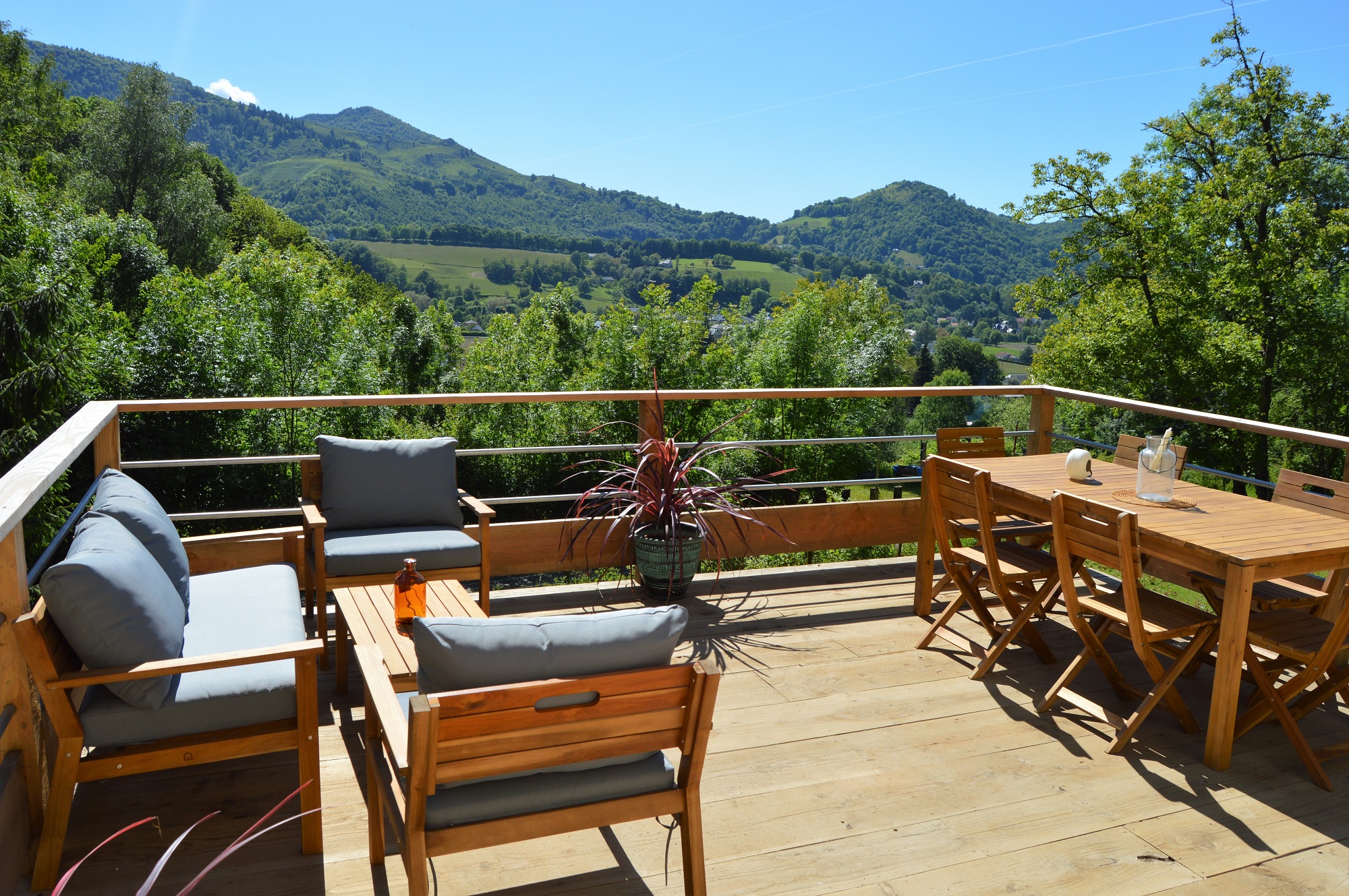 Un pigeonnier enchanteur avec spa au cœur des Pyrénées à Gerde — chambre