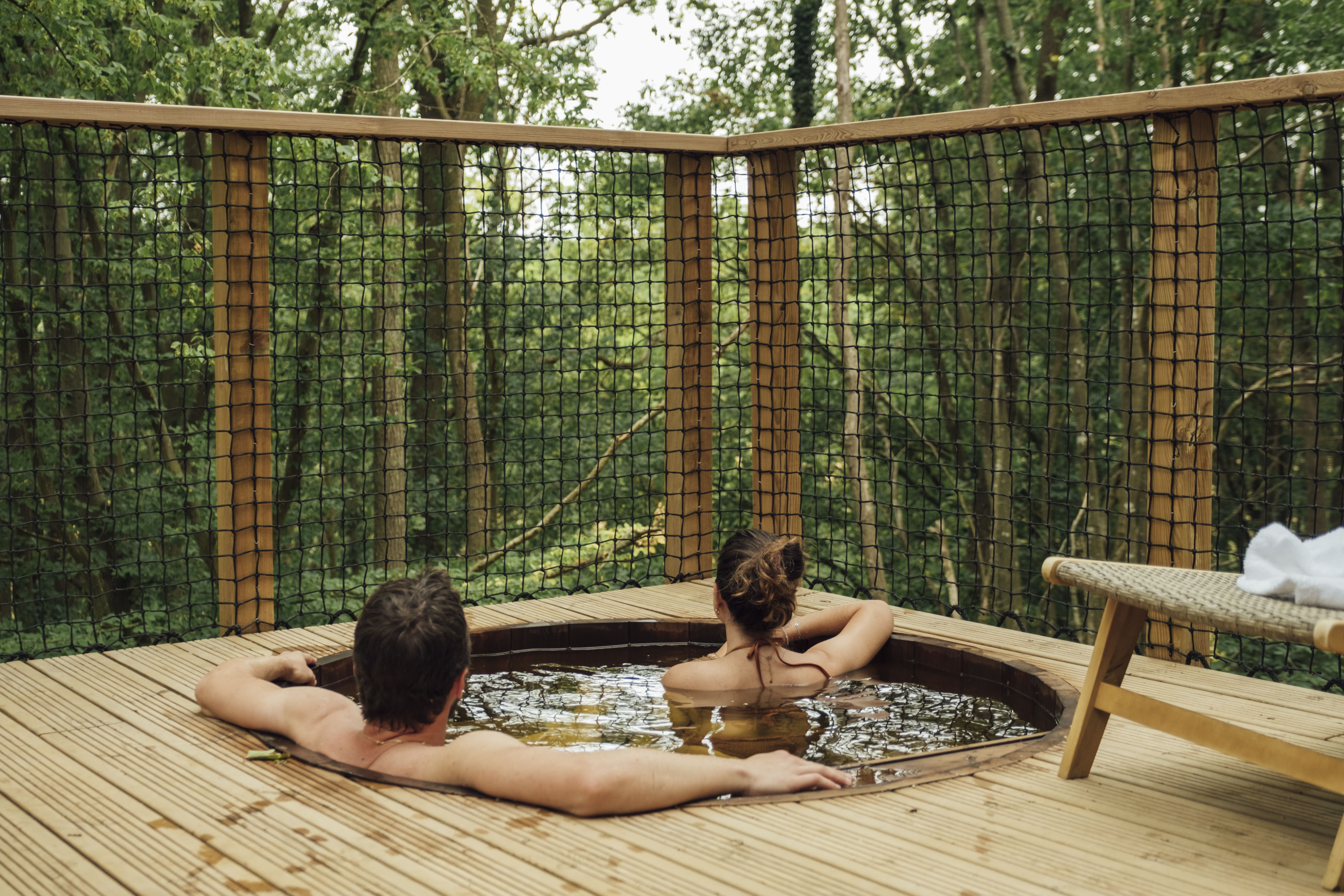 Évasion en cabane duo avec bain nordique en Haute-Normandie à La Couture-Boussey — vue intérieure