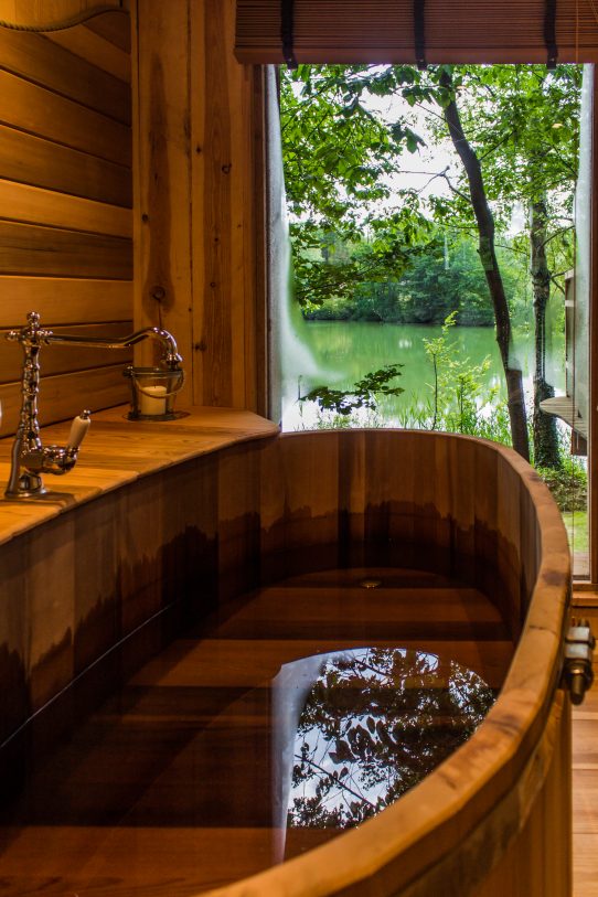 Photo 5/9 — Cabane « Cabane au fil de l'eau : une expérience unique en Picardie » à St-Léger-Aux-Bois Oise