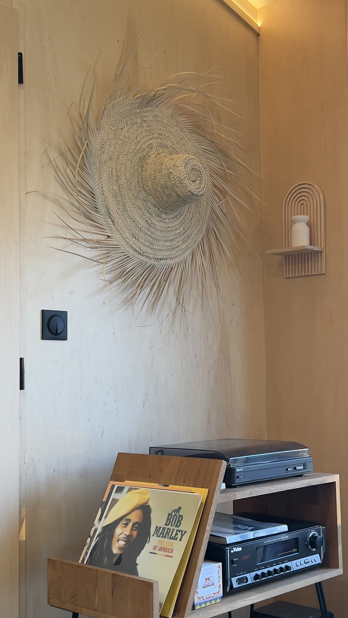 La Pause d'Oléron — Écolodge avec spa à La Brée-les-Bains à La Brée-les-Bains — détail architectural