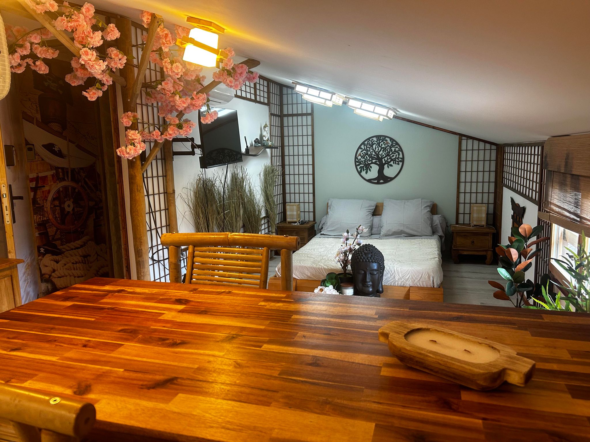 LA CHAMBRE ZEN — Chambre à thème avec spa à Pyrénées-Orientales