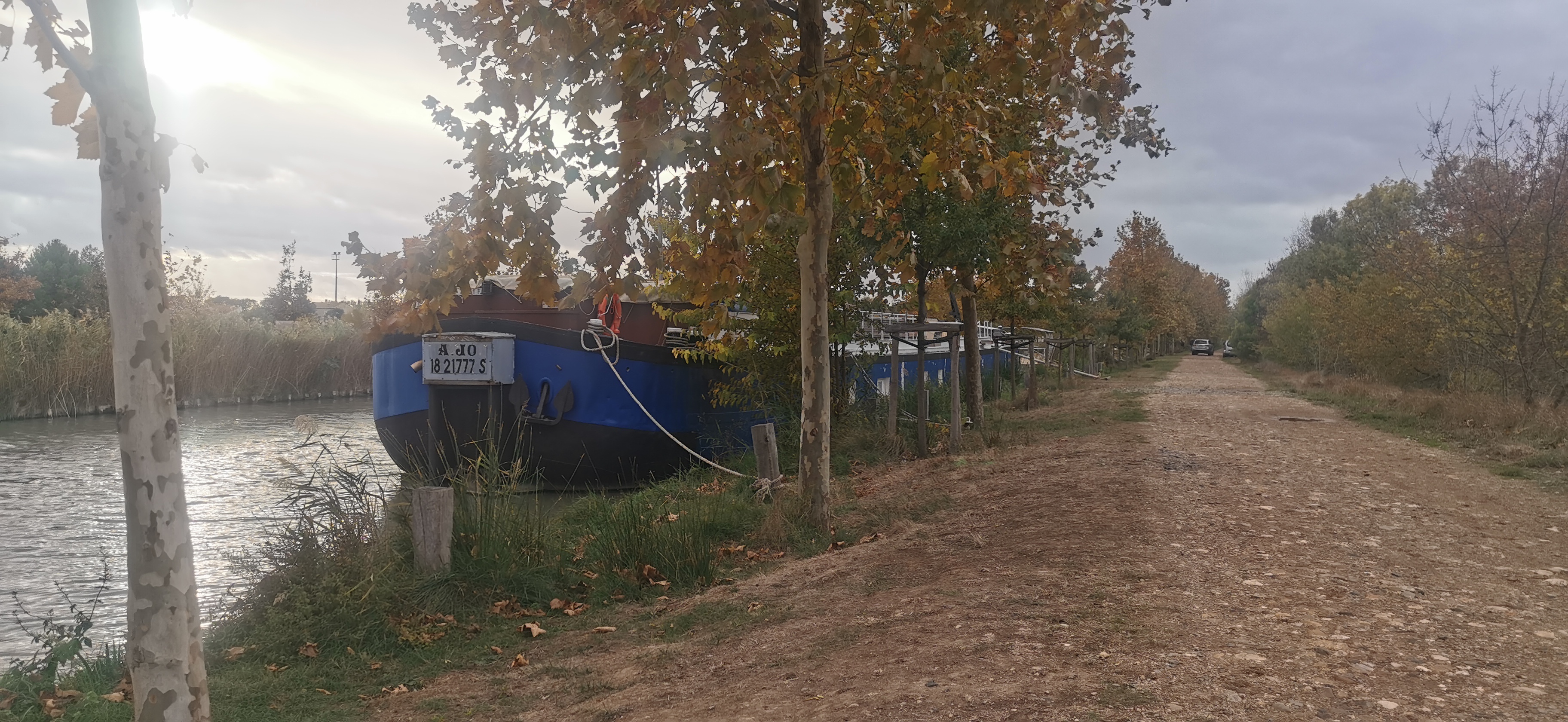 Péniche Ajoa — Bateau spacieux avec spa à Portiragnes (Hérault)