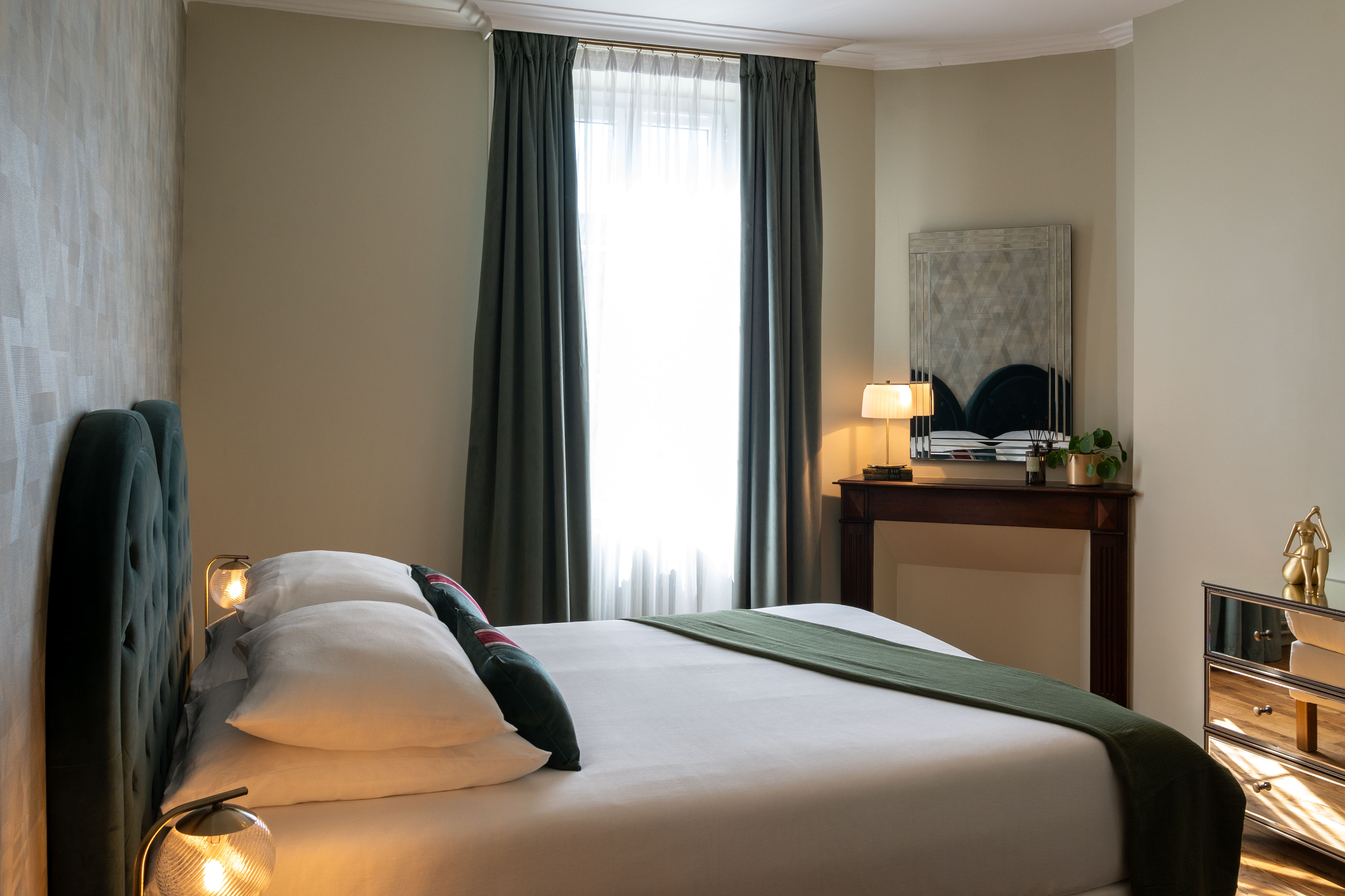 Chambre Aventurine — Maison insolite avec spa à Gramat (Lot)