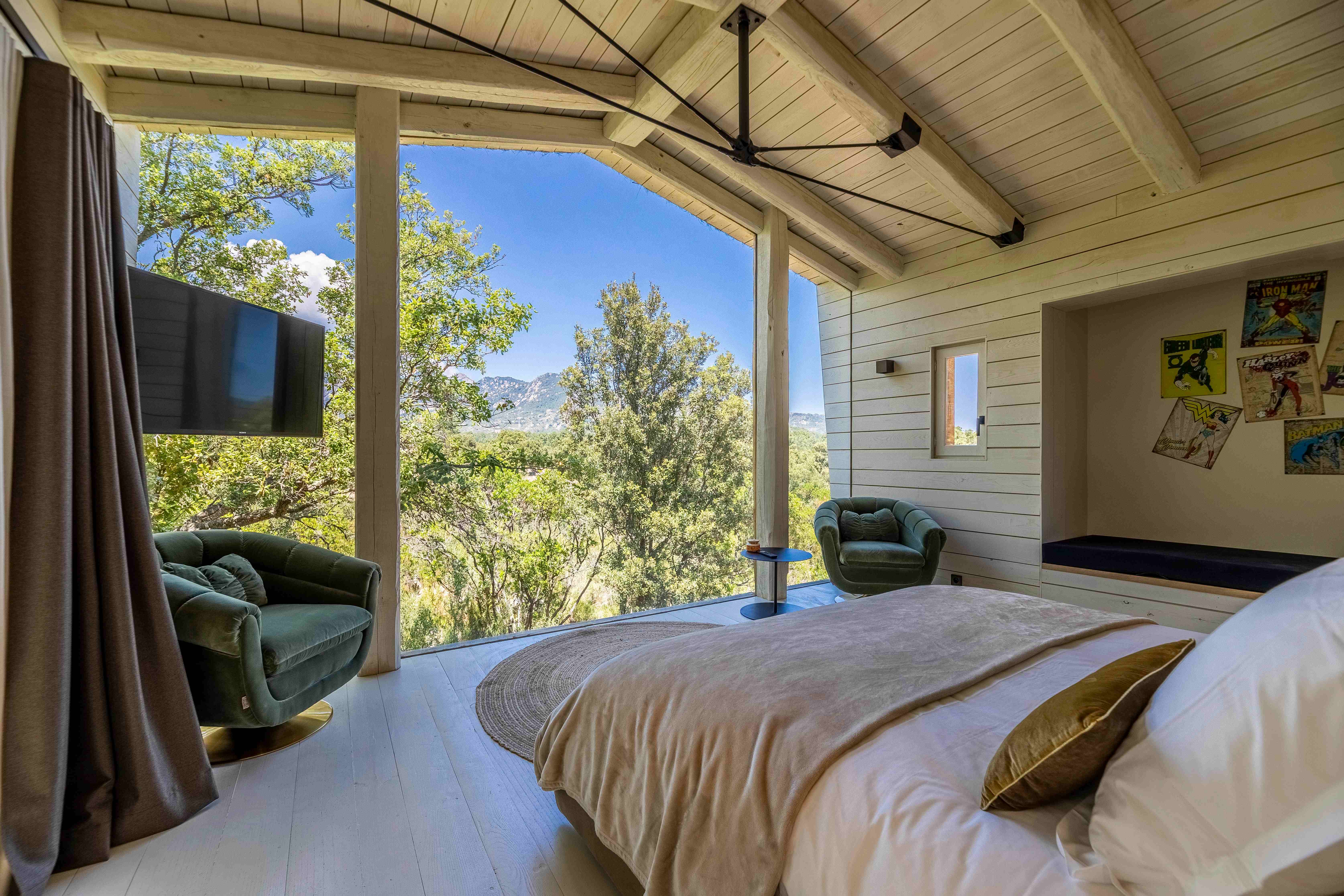 Pavo, Cabane Casanghjulina — Nuit luxueuse avec spa en Corse-du-Sud à Azilone-Ampaza — chambre