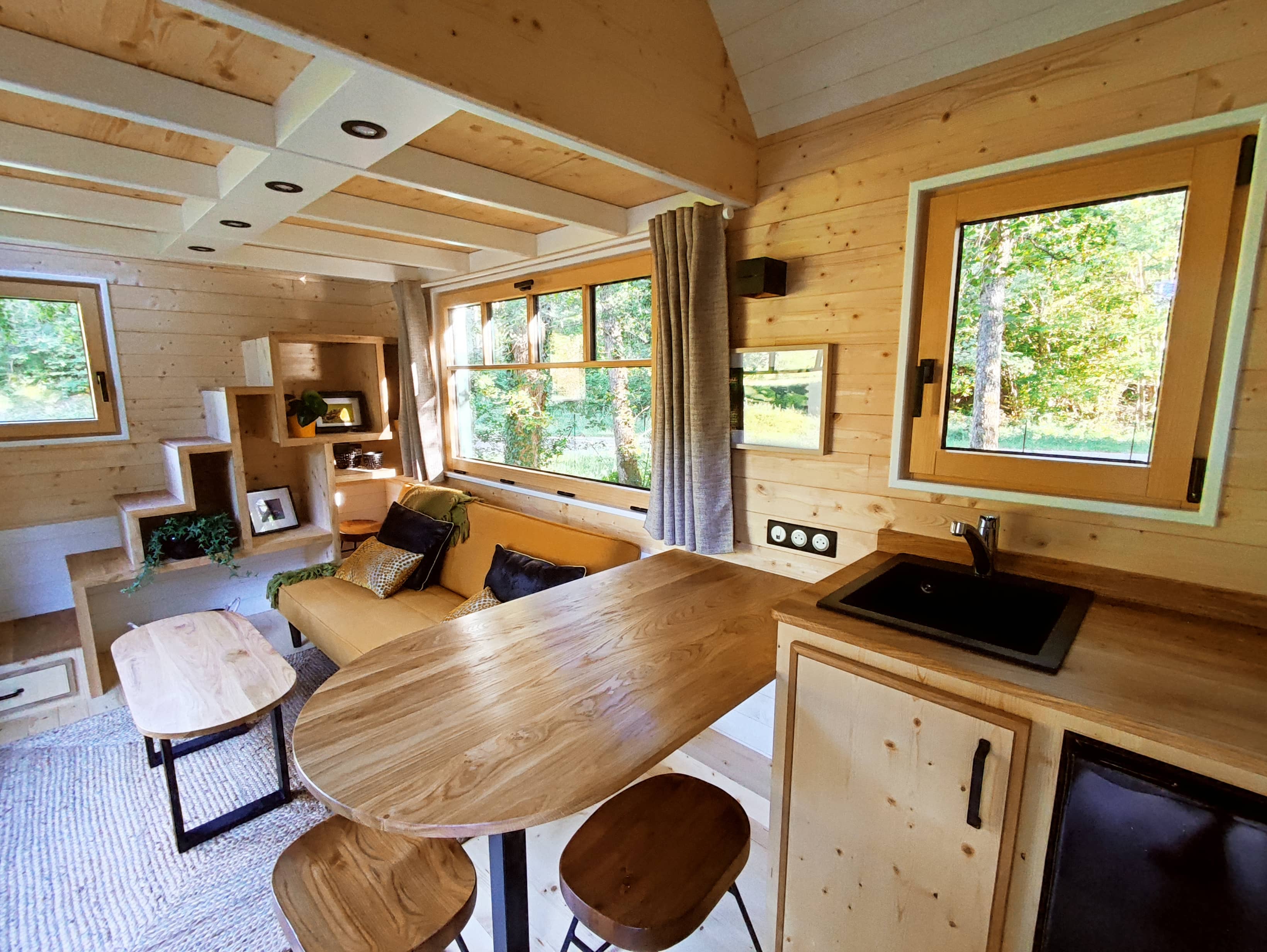 Dodomy House - Salamandre — Dôme avec spa à La Combe Rossignol à Vernois-Les-Vesvres — cuisine