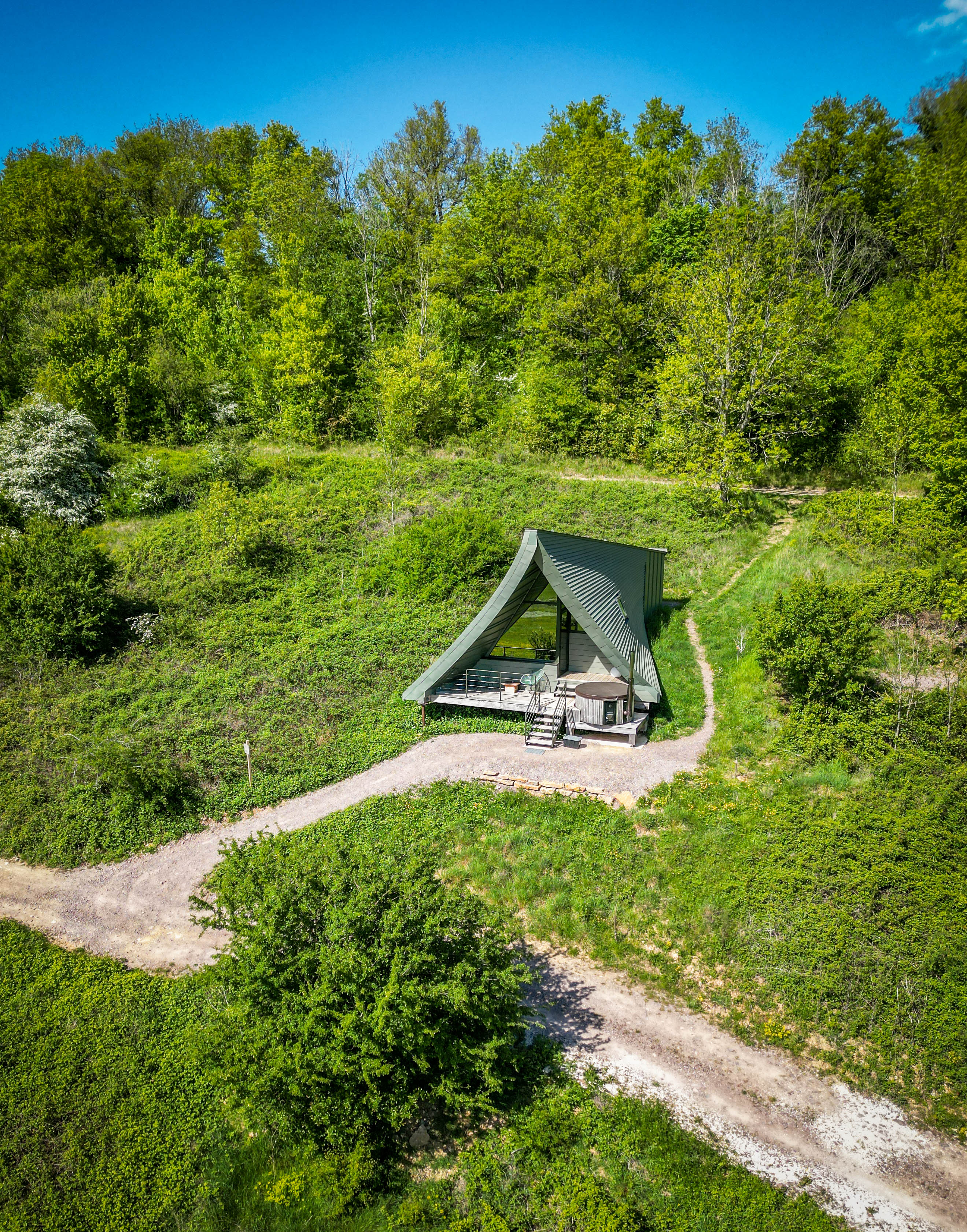 Becos : un ecolodge de luxe au cœur de la nature bourguignonne à Massingy-Lès-Vitteaux — chambre
