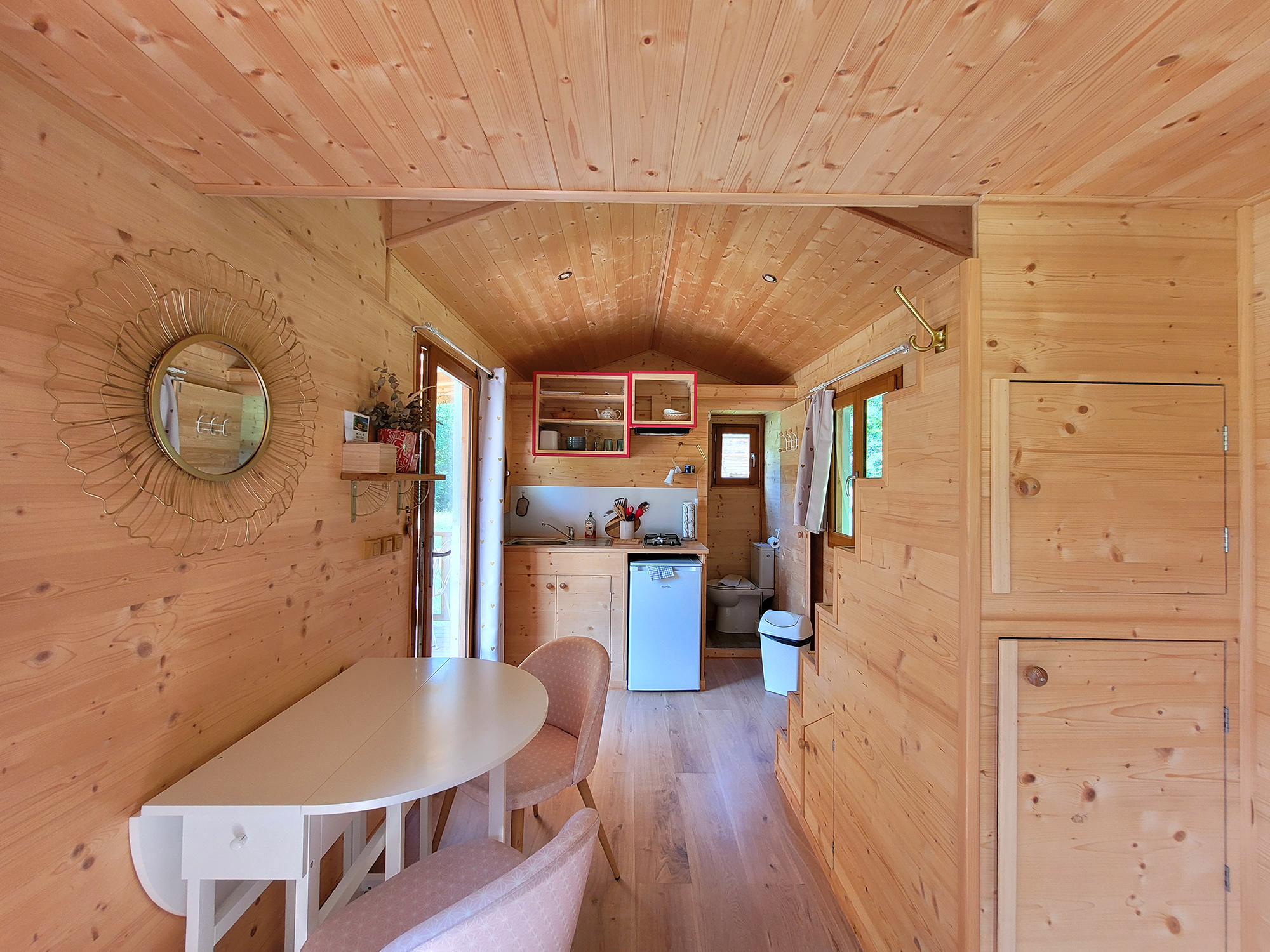 Tiny house Eglantine — Escapade romantique avec spa à Gard à Alès — environnement naturel