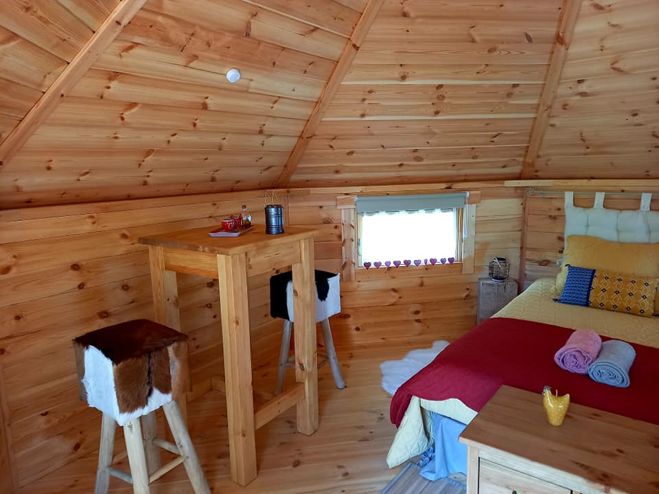 L' Escoundetto — Kota avec spa à Lot à Saint-Cirgues — salle de bain