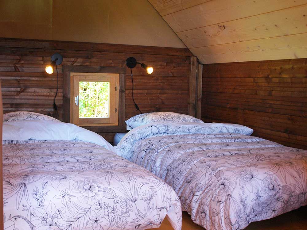 Tente Thym — Escapade insolite avec spa à Creuse à La Nouaille — espace de vie