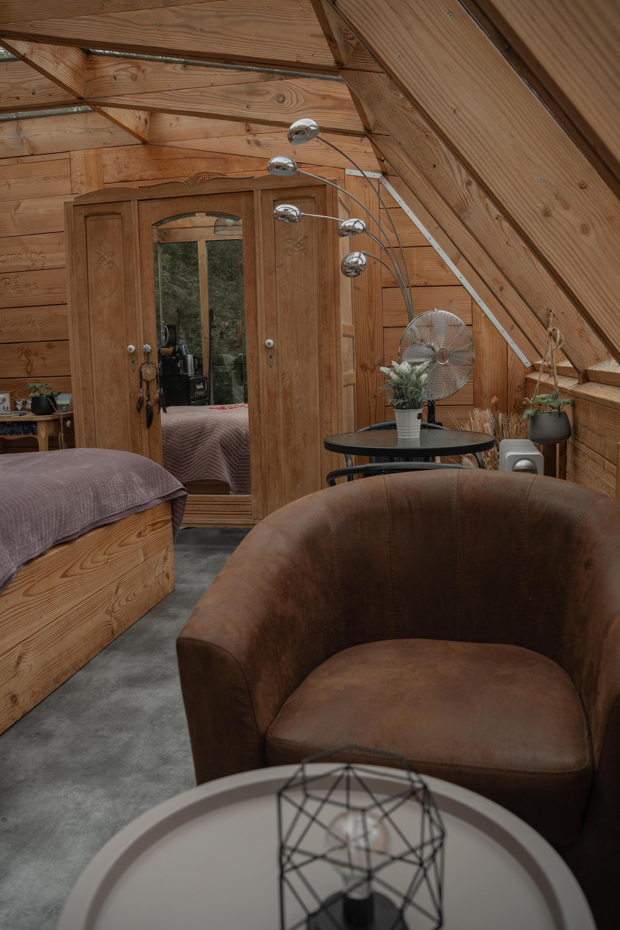 Cabane en verre & bain nordique privatif — Nuit perchée en Finistère à Quimper — cuisine