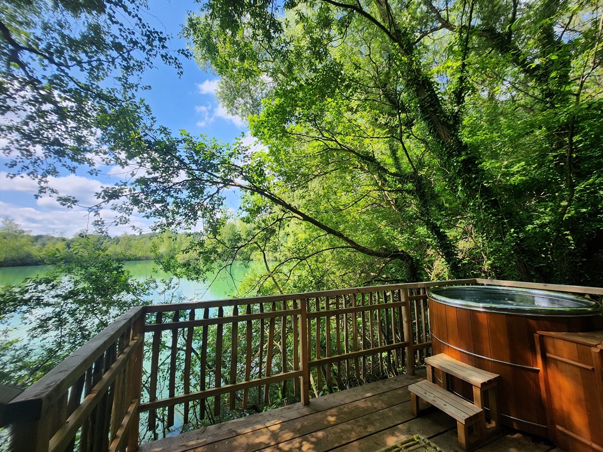 Cabane Spa Reflets Bleus : une évasion en Picardie à St-Léger-Aux-Bois — espace de vie