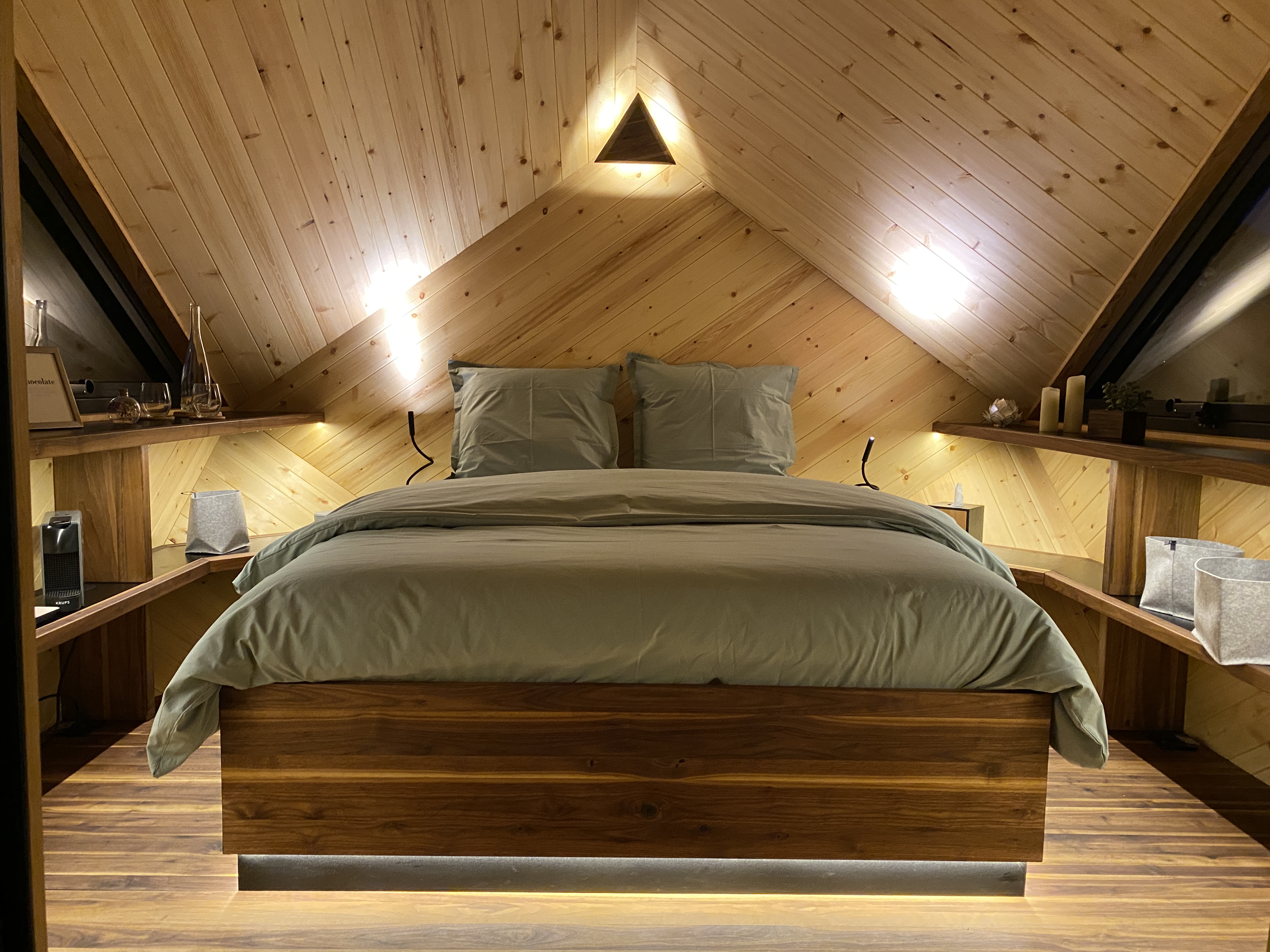 Zome Le Figuier — Nuit étoilée avec bain nordique à Aube à La Réserve de l'Aube — chambre