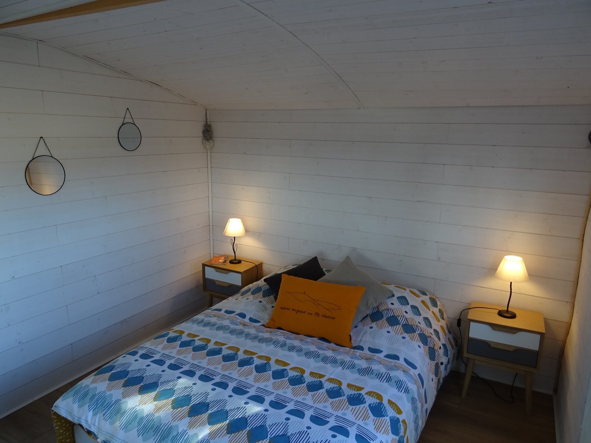La Cabane du Ventoux — Cabane sur pilotis avec vue imprenable à Vaucluse à Fontaine-de-Vaucluse — salle de bain