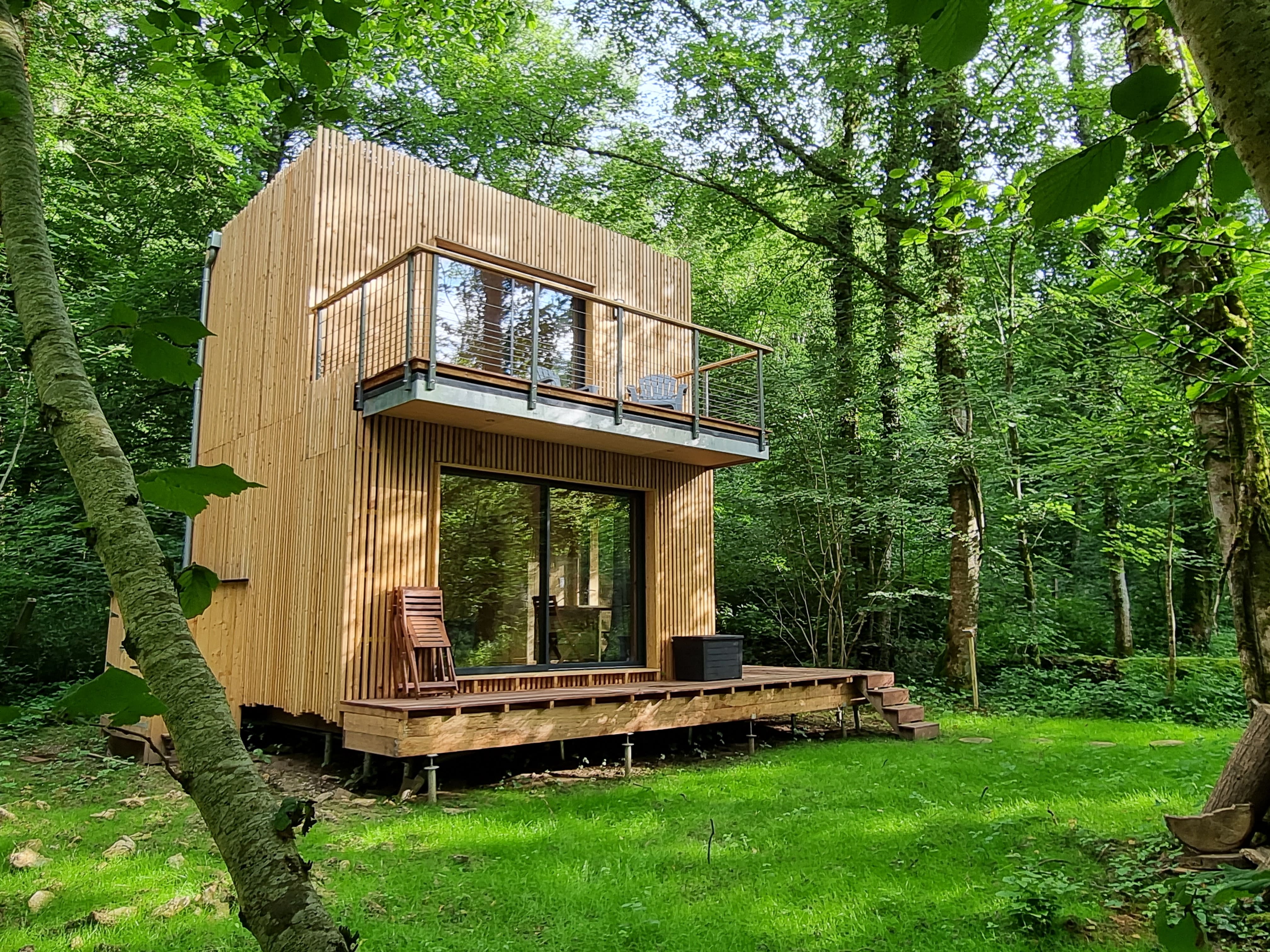 Cabane Corydalis — Nuit perchée avec balnéo à Haute-Marne à Chaumont — vue intérieure