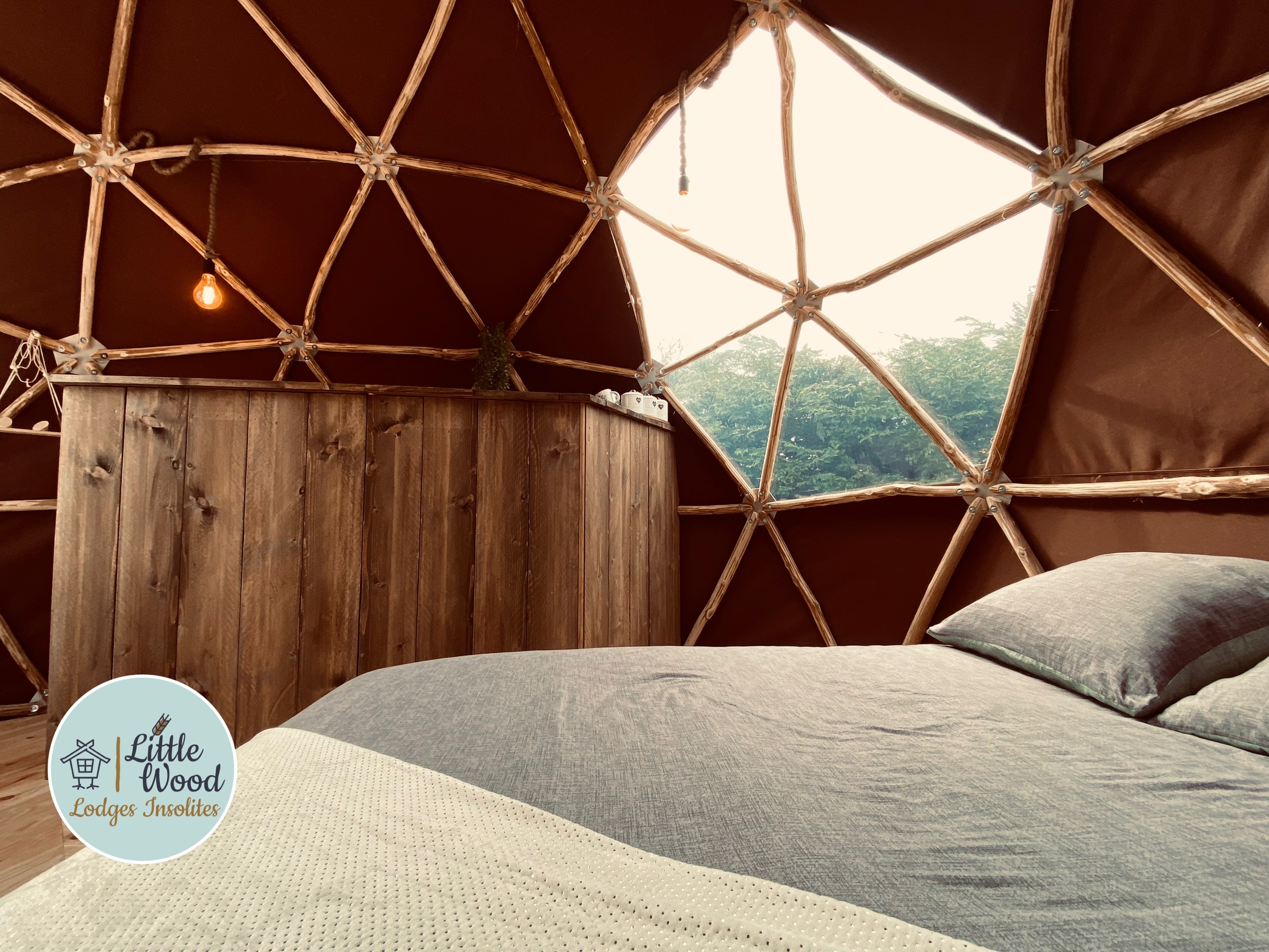 Vivez l'expérience immersive d'un dôme en Champagne-Ardenne à Bailly-Aux-Forges — vue depuis la terrasse