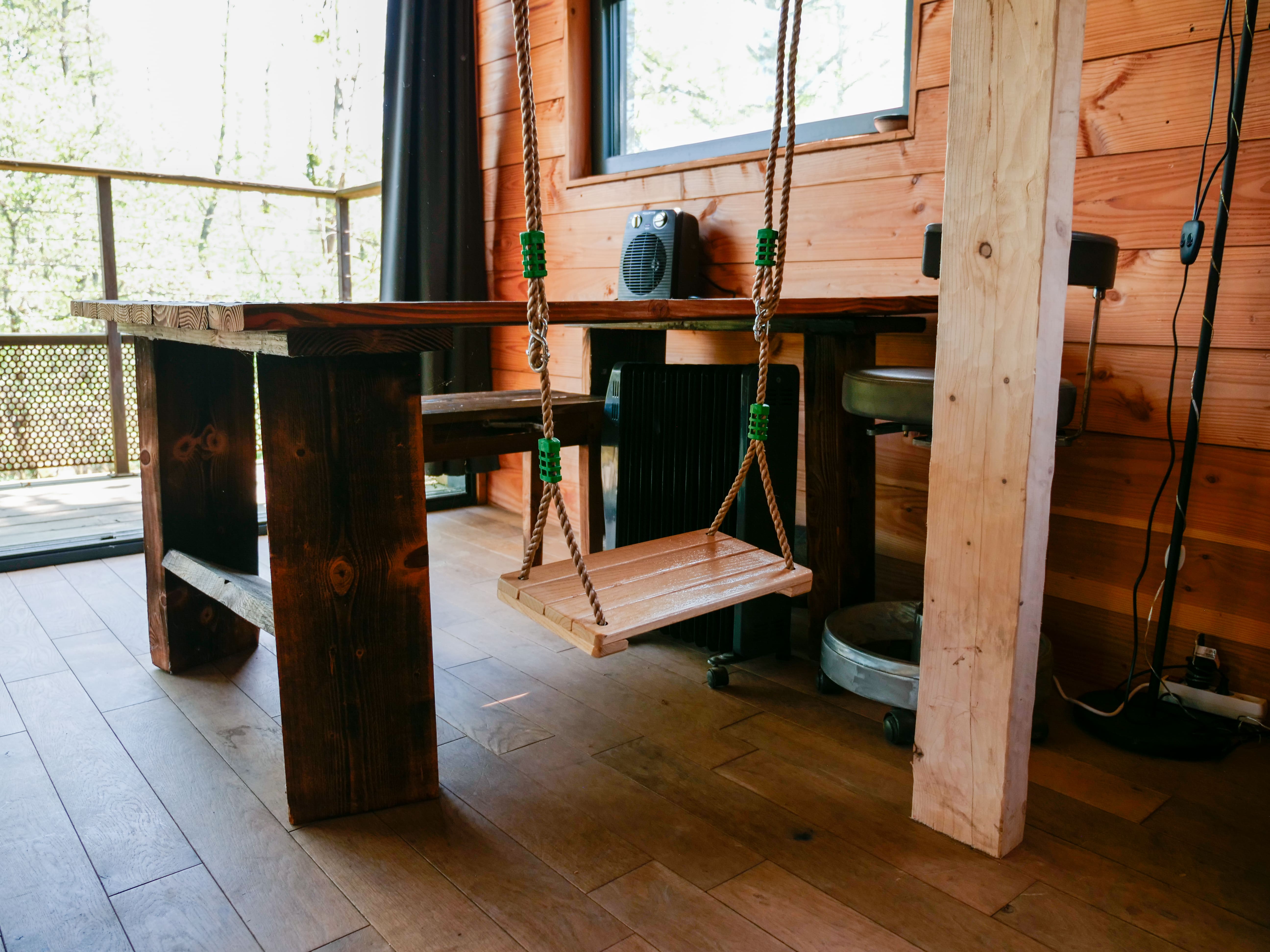 Photo 6/9 — Cabane « Une cabane perchée au bord d'un lac privé en Aquitaine » à Sadirac Gironde