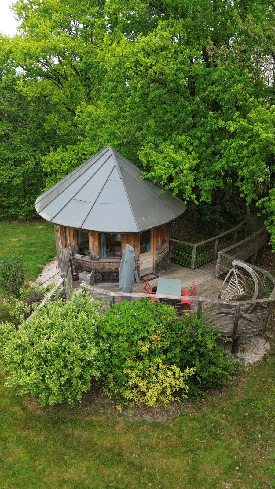 Le P'tiot Utau — Cabane dans les arbres avec spa à Jura à Lons-Le-Saunier Cedex — vue intérieure