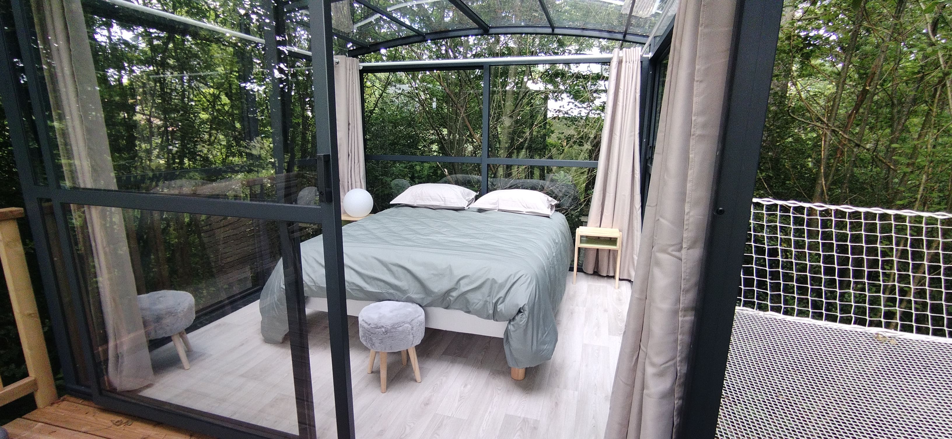 La Bulle au bois dormant — Nuit romantique avec spa à Haute-Garonne à Toulouse — espace de vie
