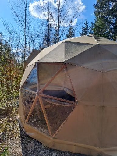 Dôme du Bugnon : une nuit sous les étoiles en Franche-Comté à Bourgogne-Franche-Comté — chambre