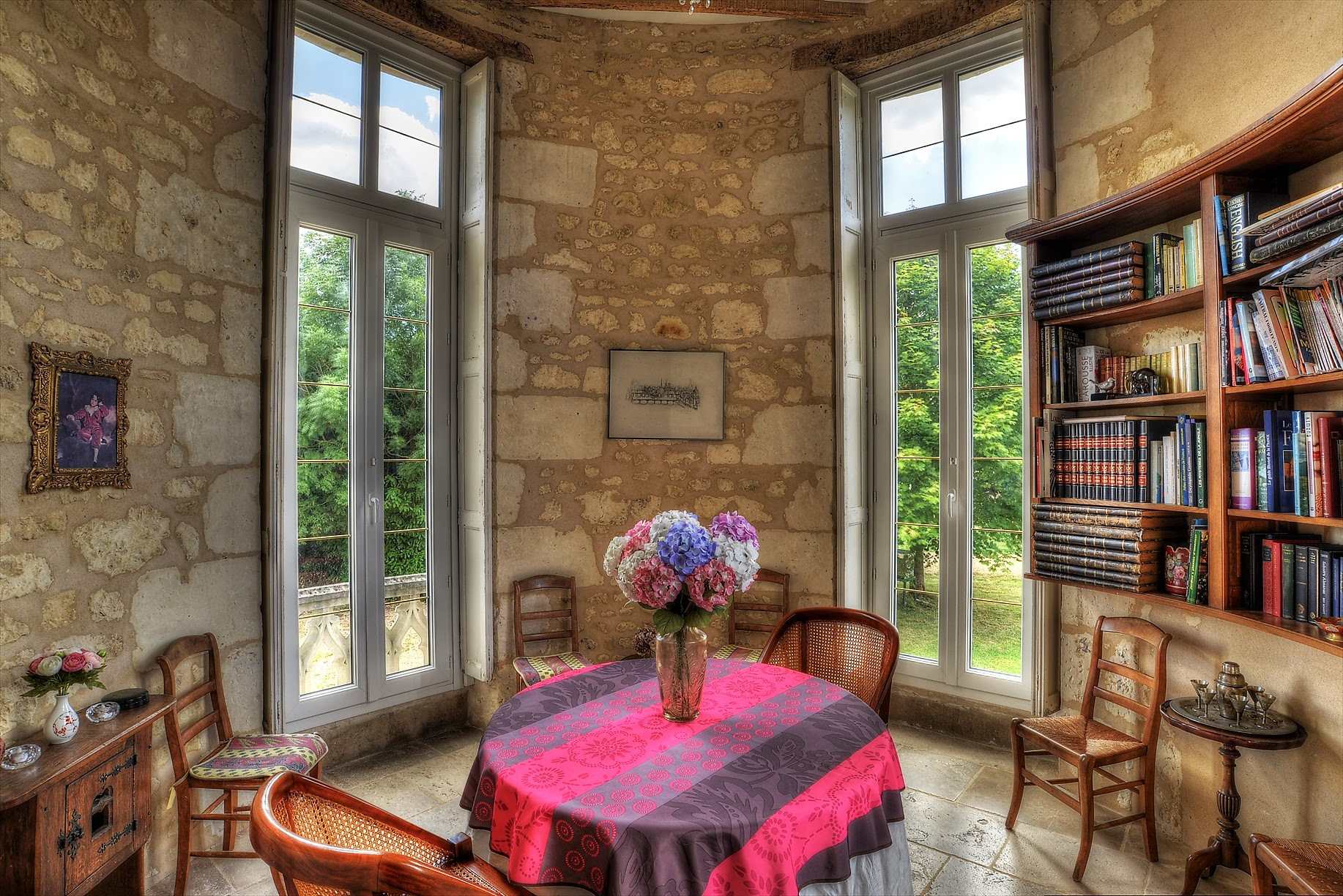Évasion sensorielle dans la Suite Saint Honoré en Basse-Normandie à St Denis Sur Huisne — cuisine