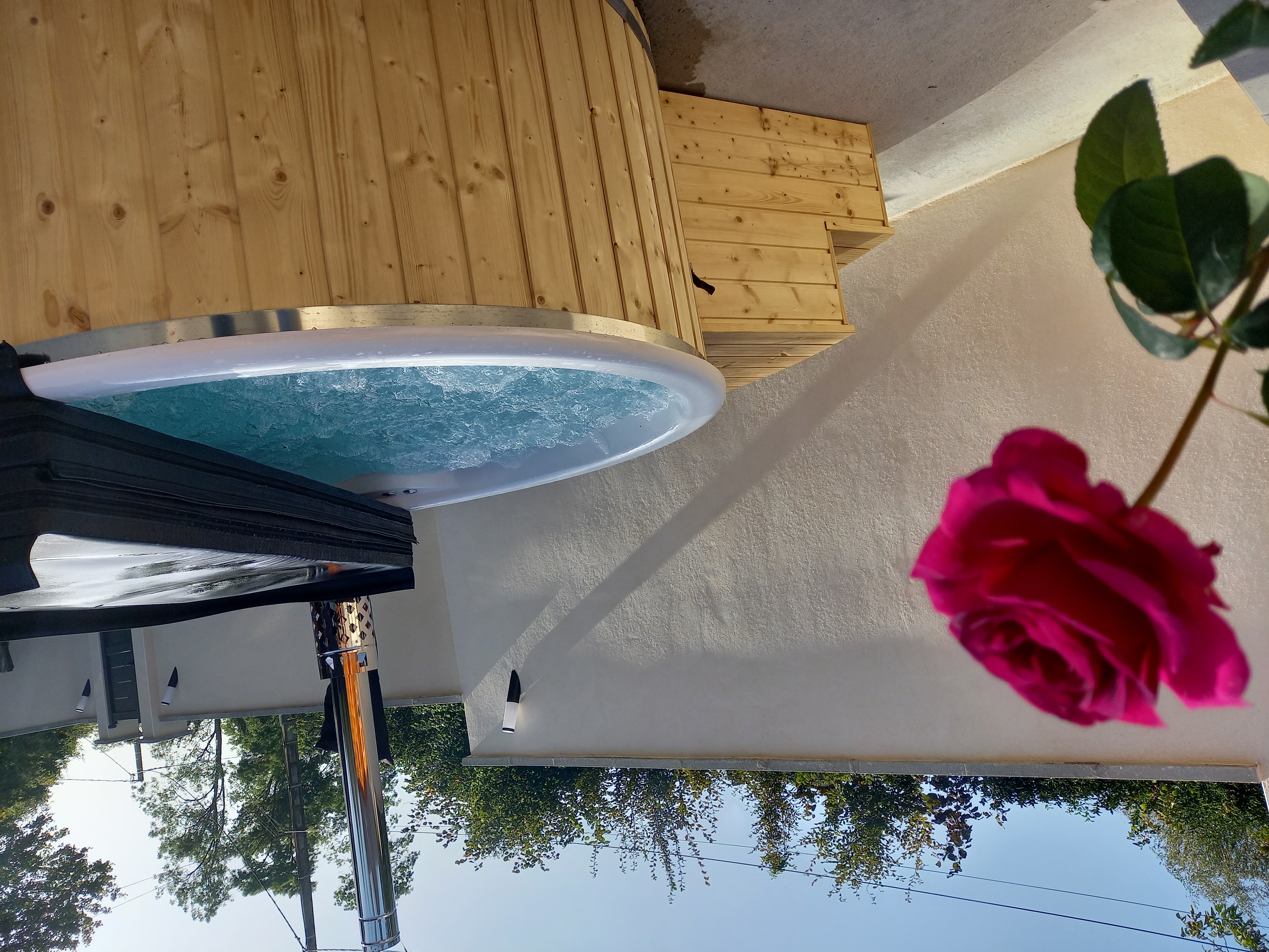 Lodge Mon P'tit Lapin & Spa : une évasion romantique en pleine nature à Montgon — chambre