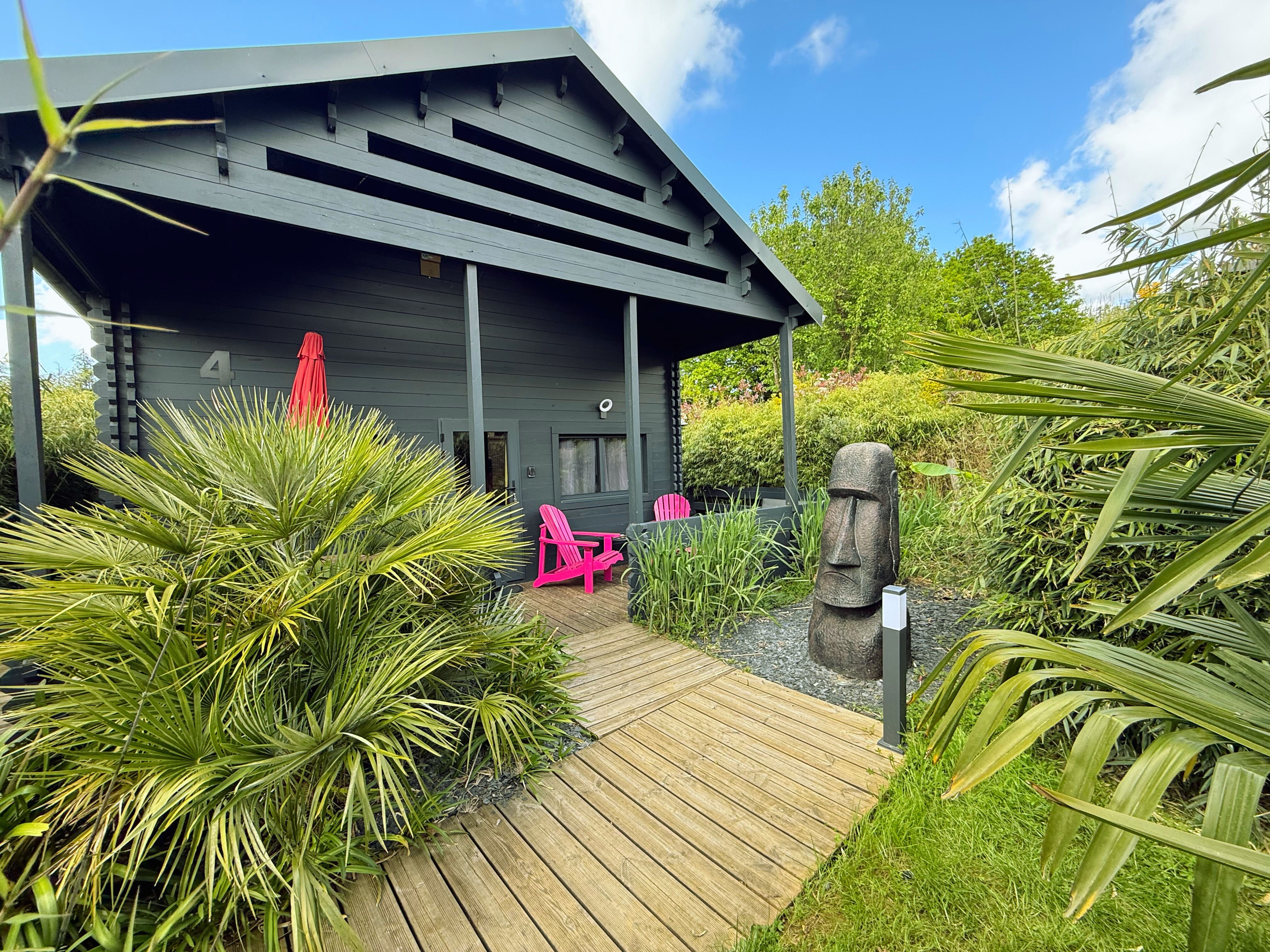 Le Cottage avec spa PRIVATIF n°5 — Chalet cosy à Plouha en Côtes-d'Armor à Plouha — vue depuis la terrasse