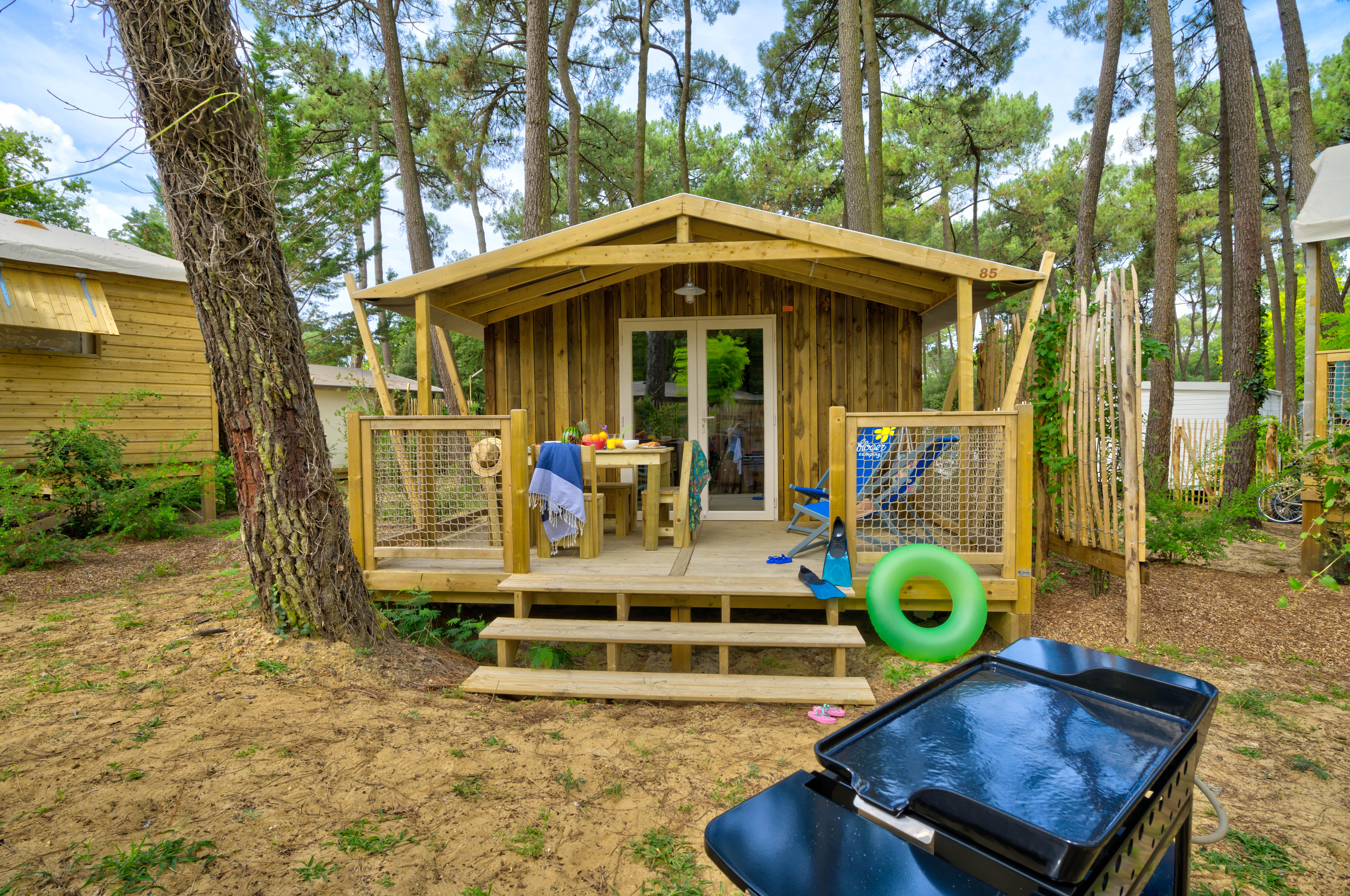Lodge Sweetflower — Cabane avec spa à La Tranche-sur-Mer (Vendée) à La Tranche-sur-Mer — vue intérieure