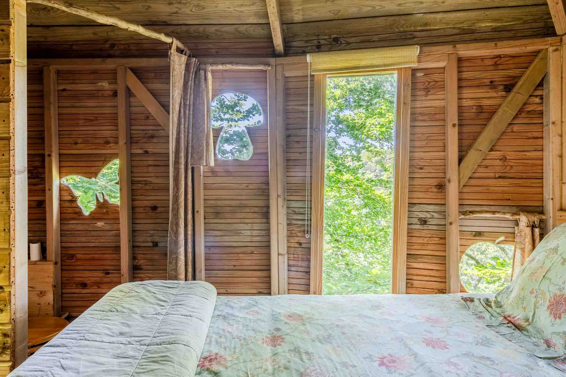 Cabane Epervier — Nuit perchée à 20m dans les arbres en Calvados à Valambray — salle de bain
