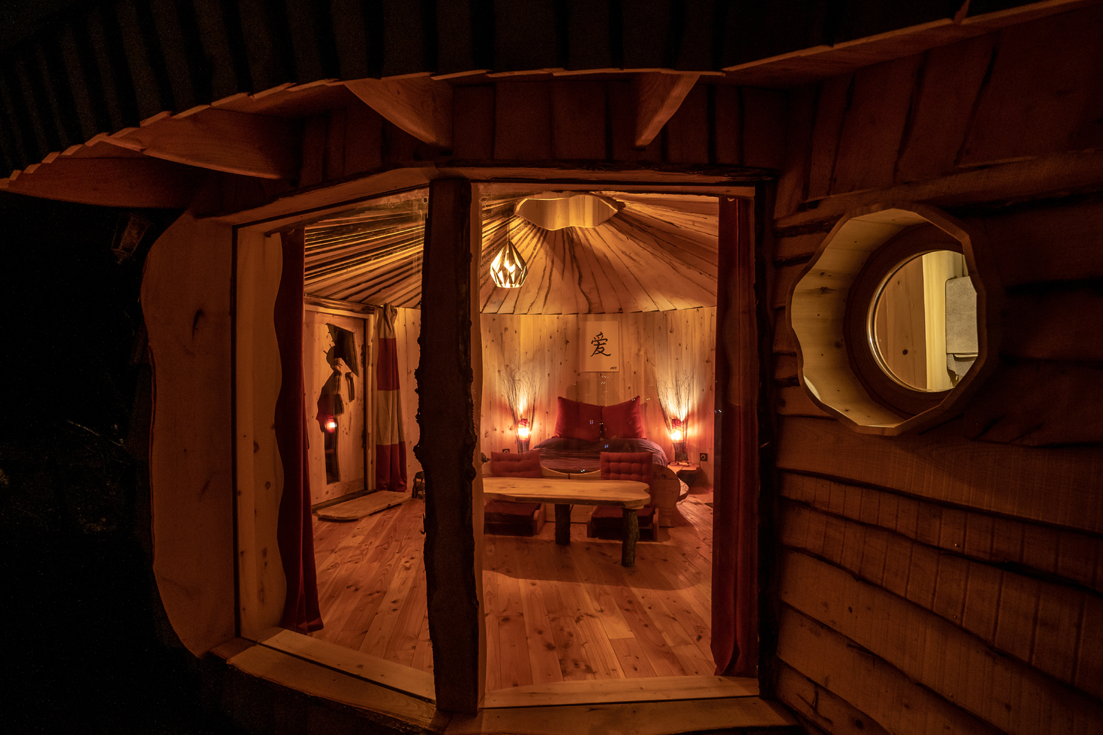 Cabane Romances Nippones — Cabane perchée à 2m dans l'Hérault à Souleyourt — salle de bain
