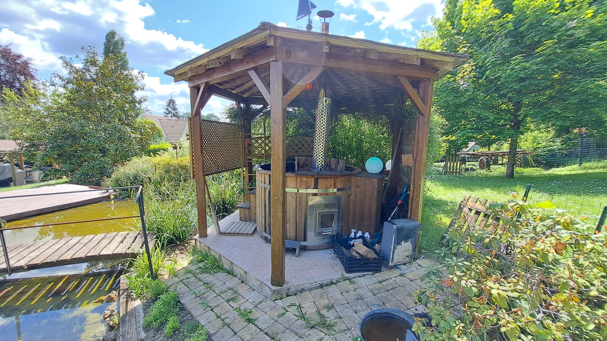 La Cabane du Charme : une expérience suspendue dans les arbres à Chamigny — espace de vie