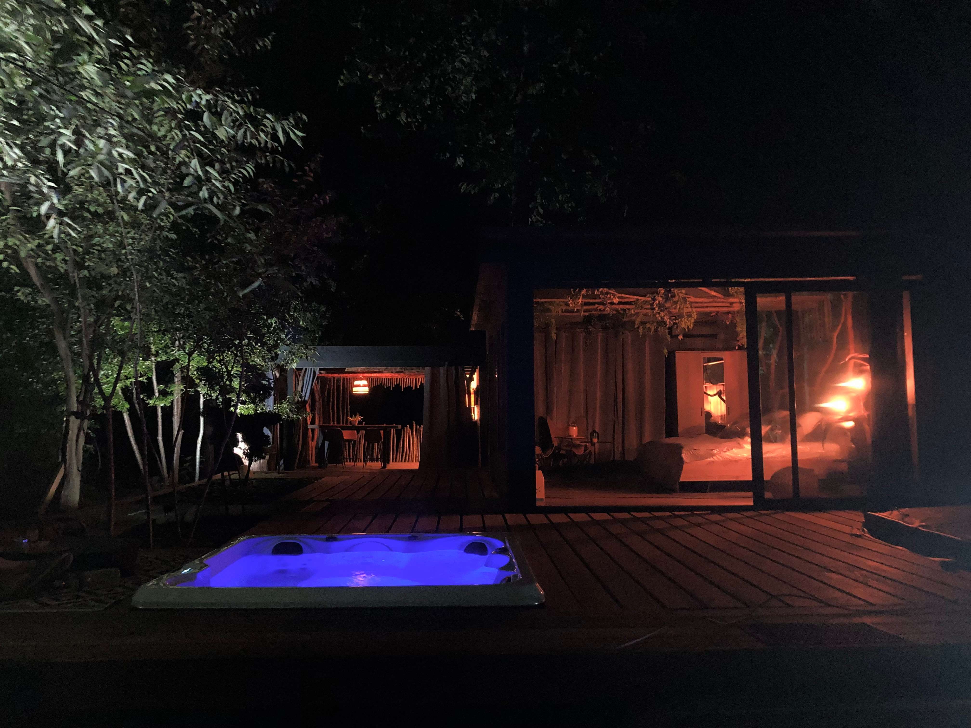 Ecolodge So Wood 33 — Escapade bien-être avec spa à Gironde à Bruges — espace de vie