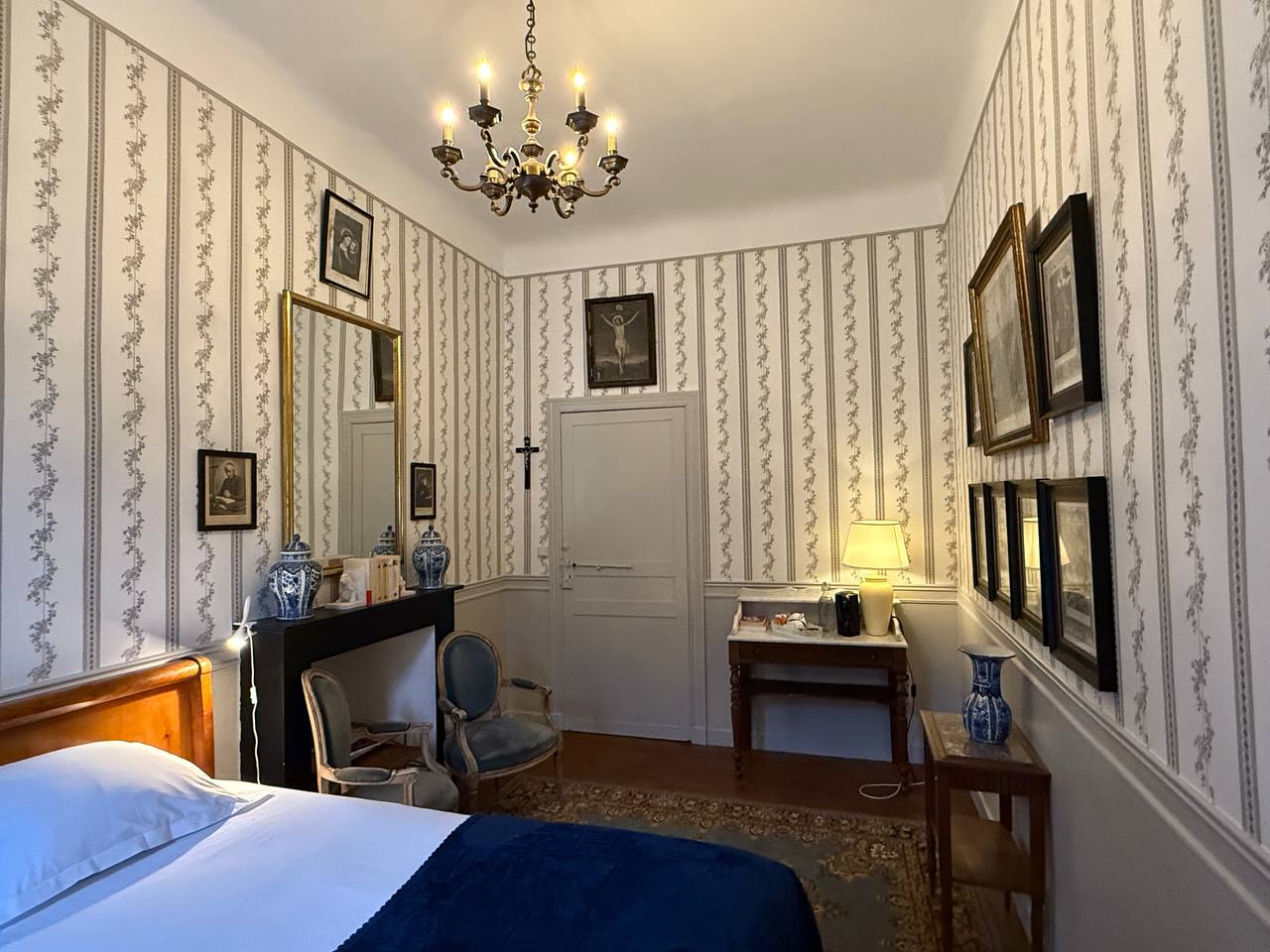 Chambre du Pèlerin — Chambre à thème avec spa à Landes à Geloux — cuisine