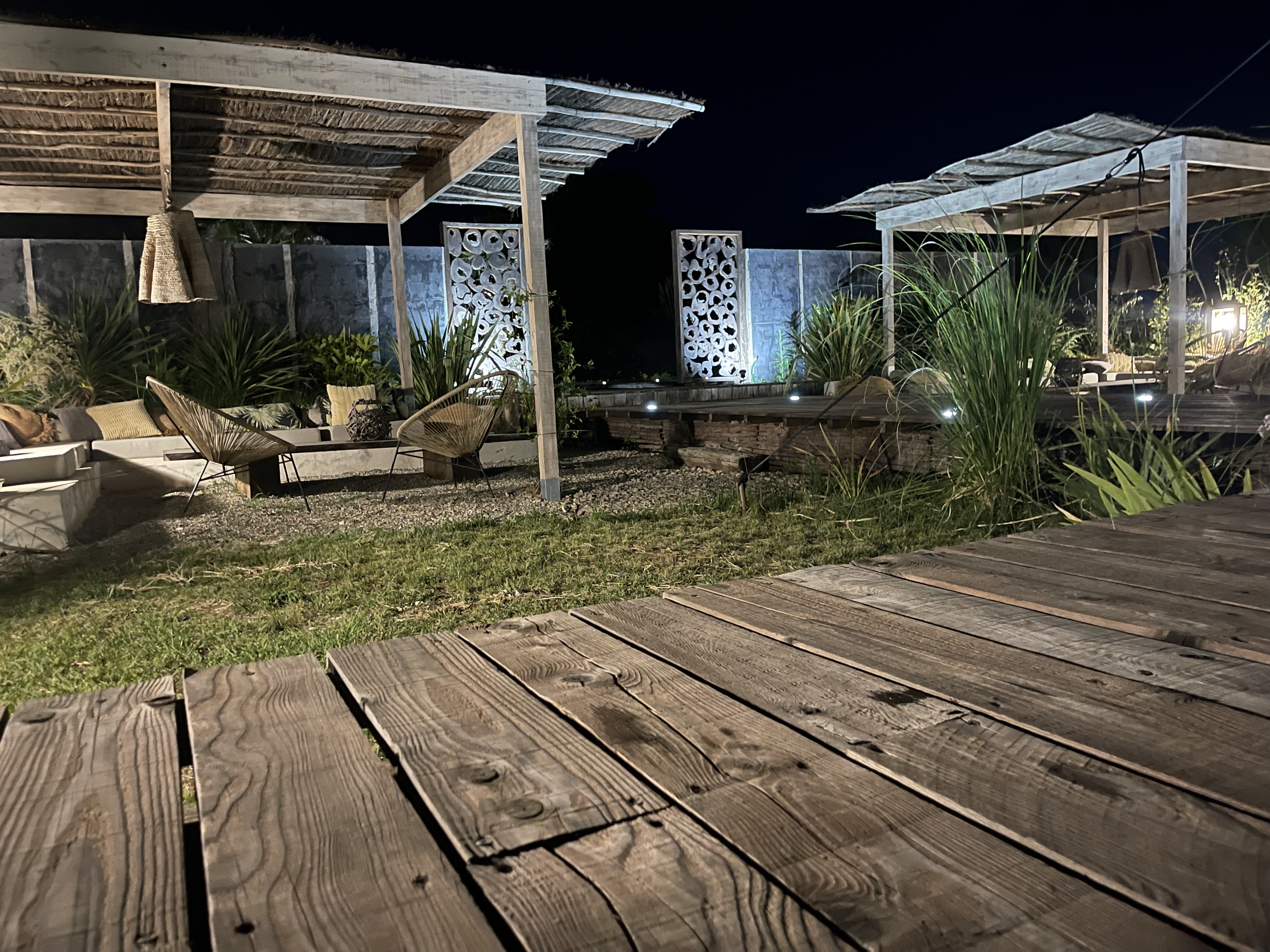 Spirit of Bali — Lodge luxe avec SPA à Var à La Nocera — environnement naturel