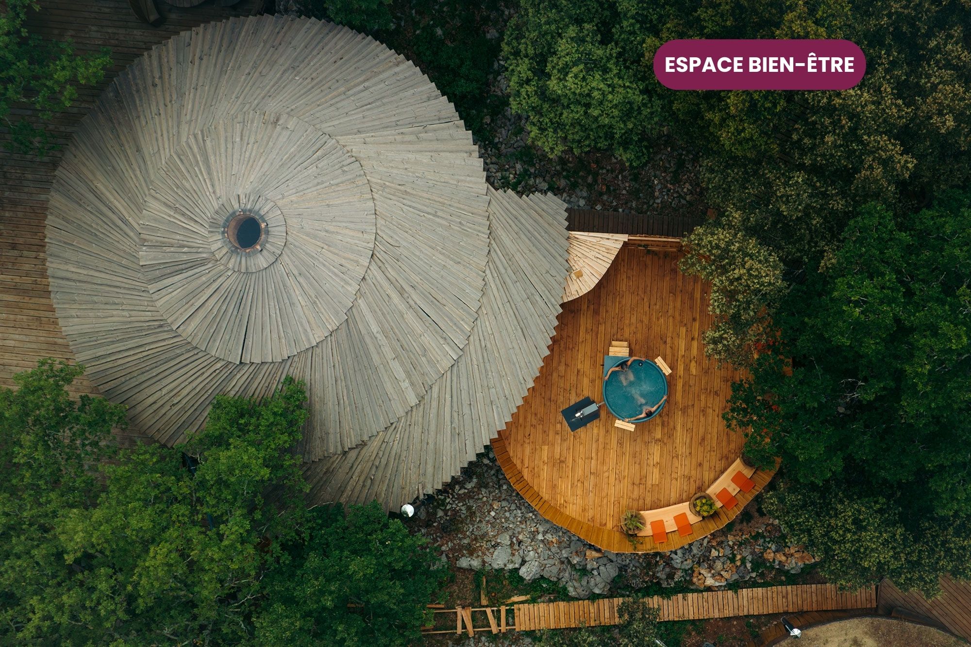 Cabane L'inattendue — Escapade sur pilotis avec spa à Souleyourt (Hérault) à Souleyourt — salle de bain