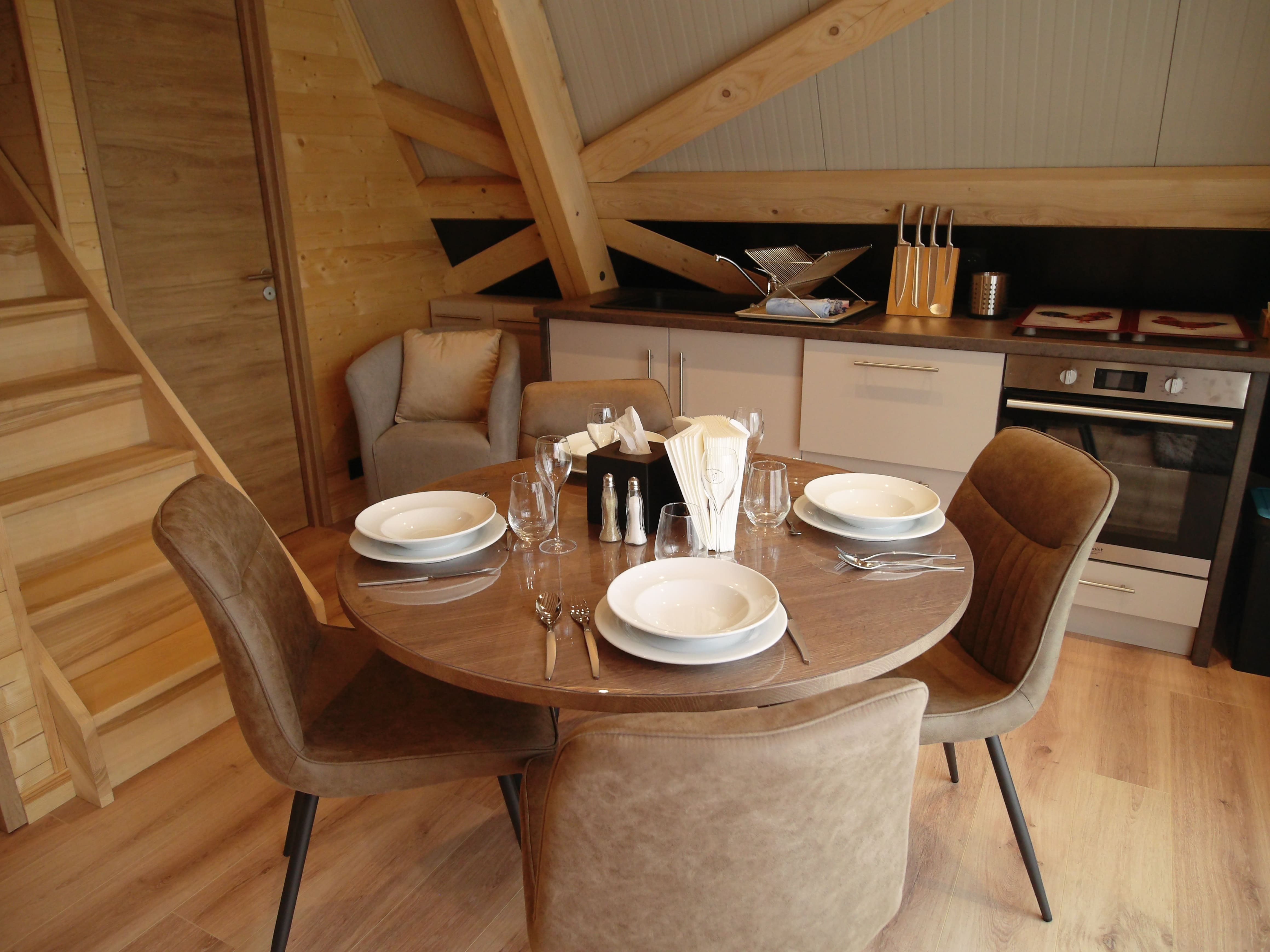 Le Tipi Patrick : un chalet enchanteur en pleine nature à Blancs Coteaux — chambre