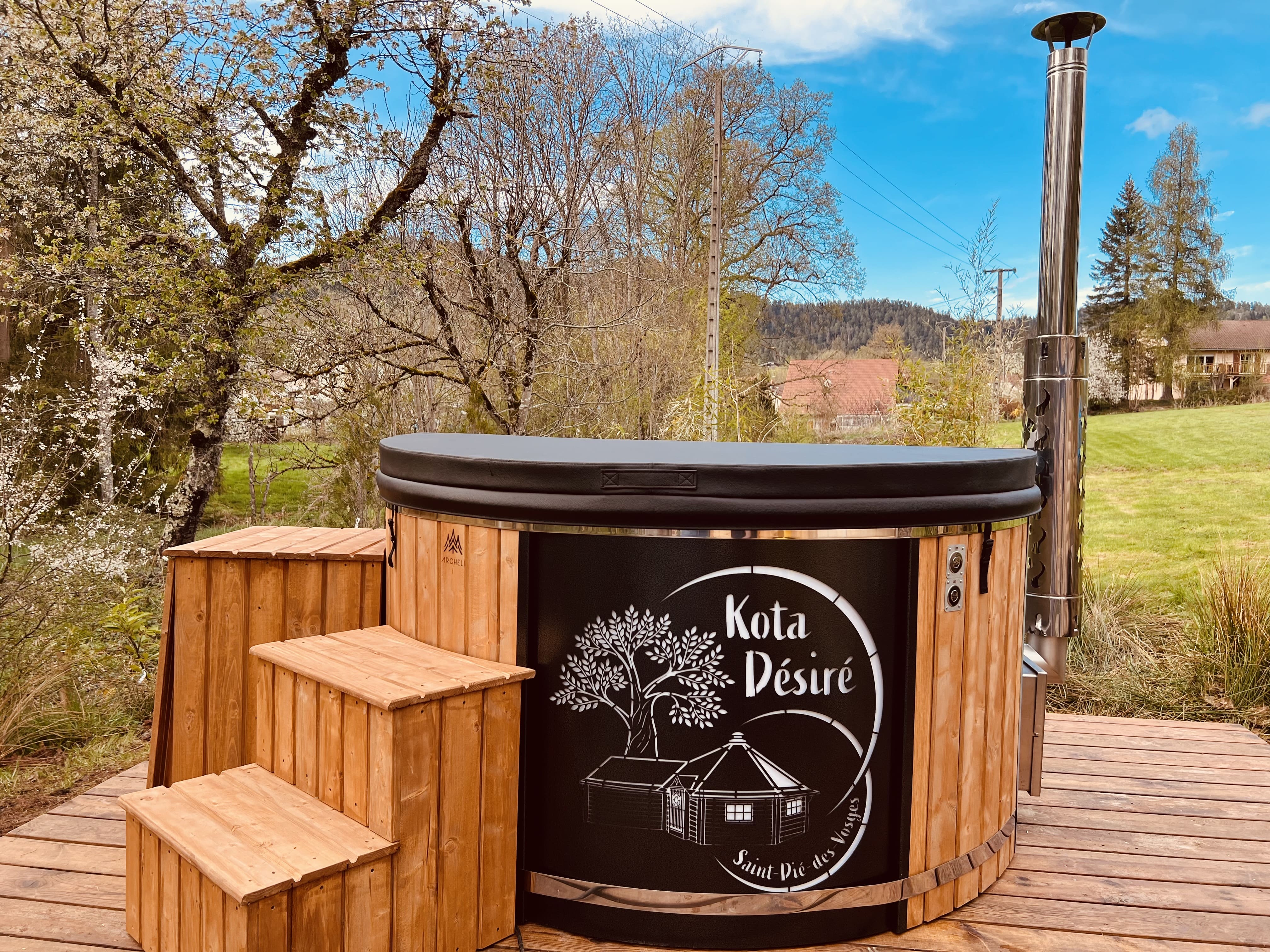 Kota Désiré & Spa : une évasion en pleine nature à Saint Die Des Vosges — détail architectural