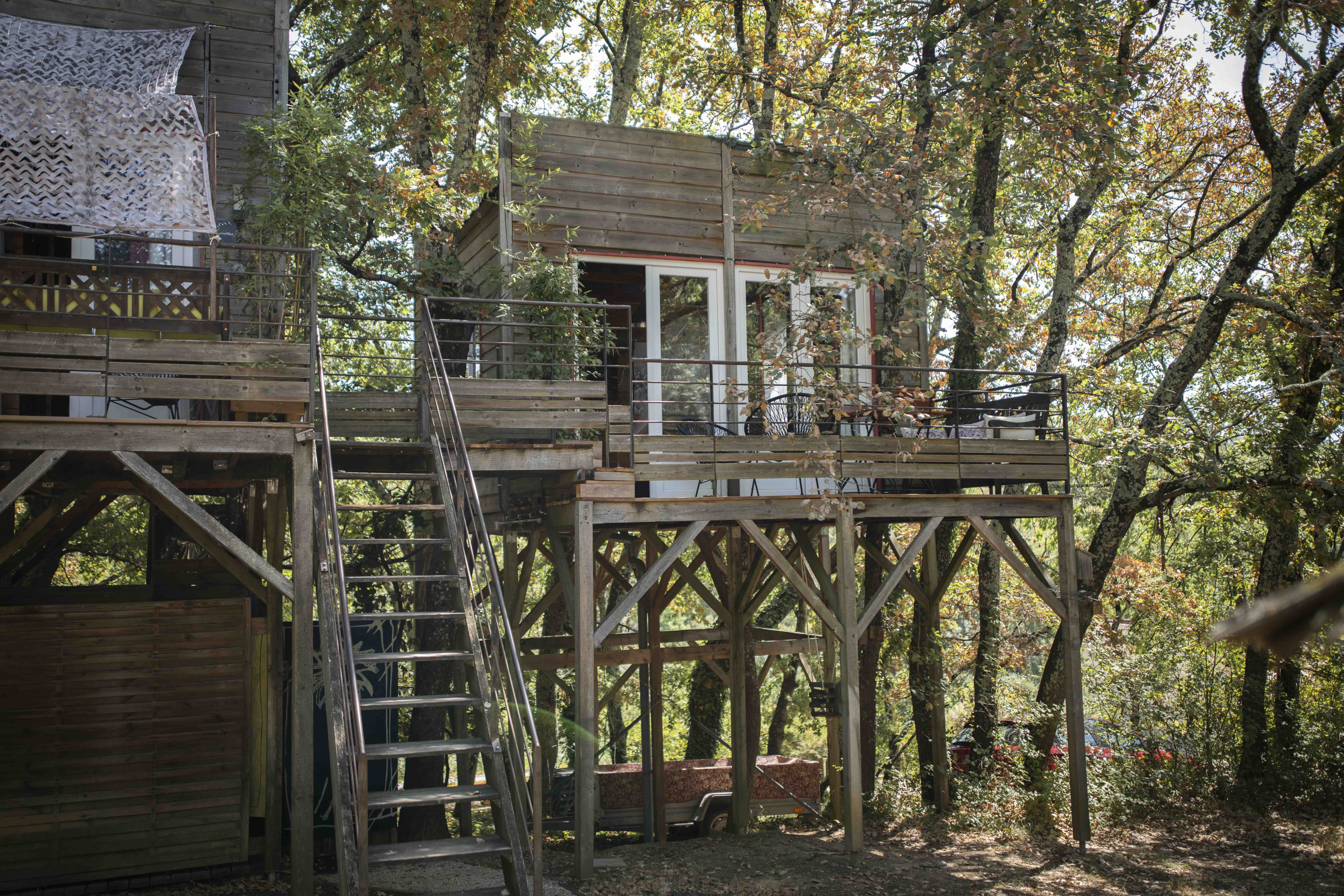 La cabane des Ecureuils Amoureux : une échappée en hauteur à Barjac — espace de vie