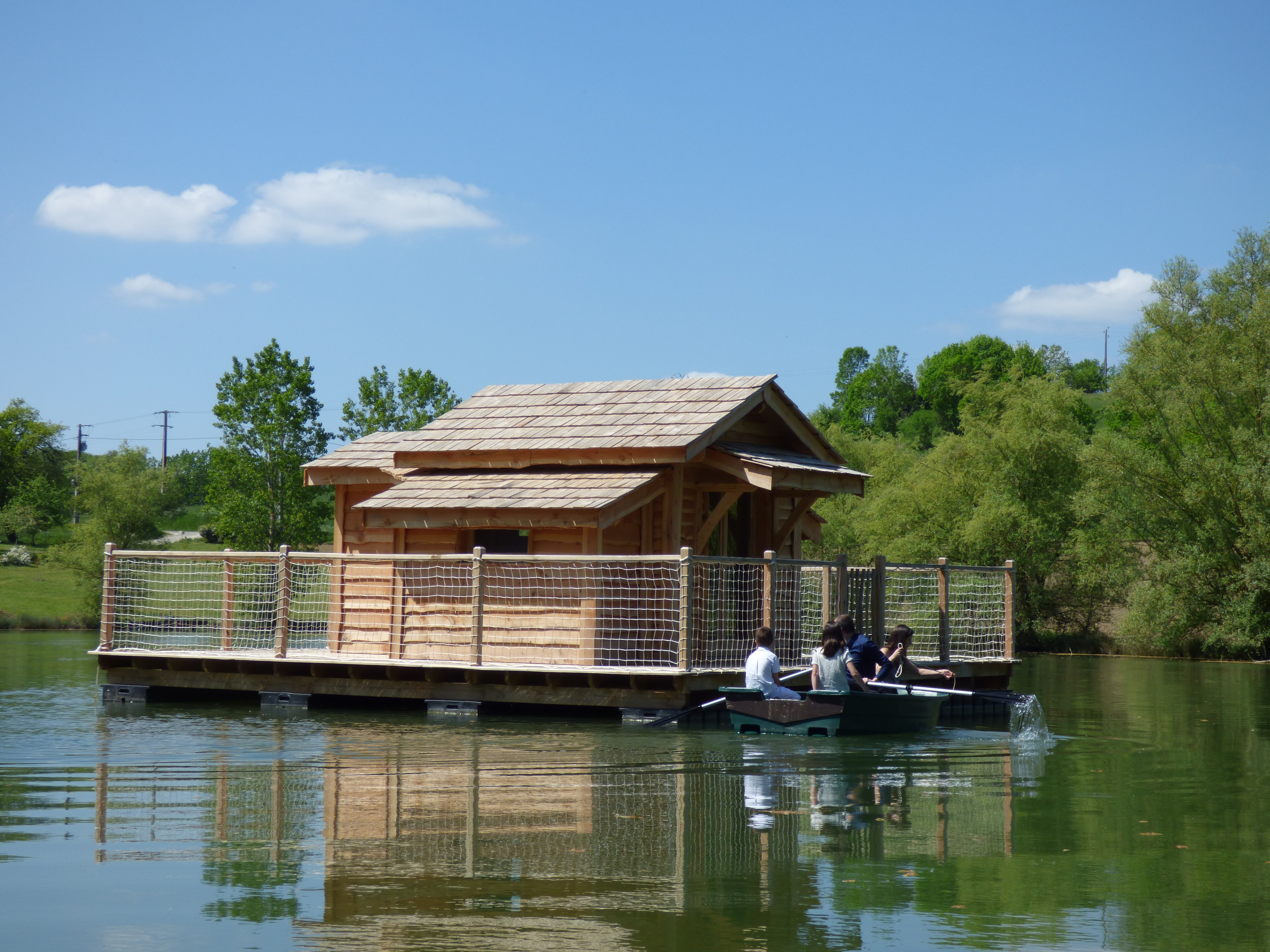 Cabane de la Plage : une évasion aquatique en Aquitaine à Douzains — cuisine
